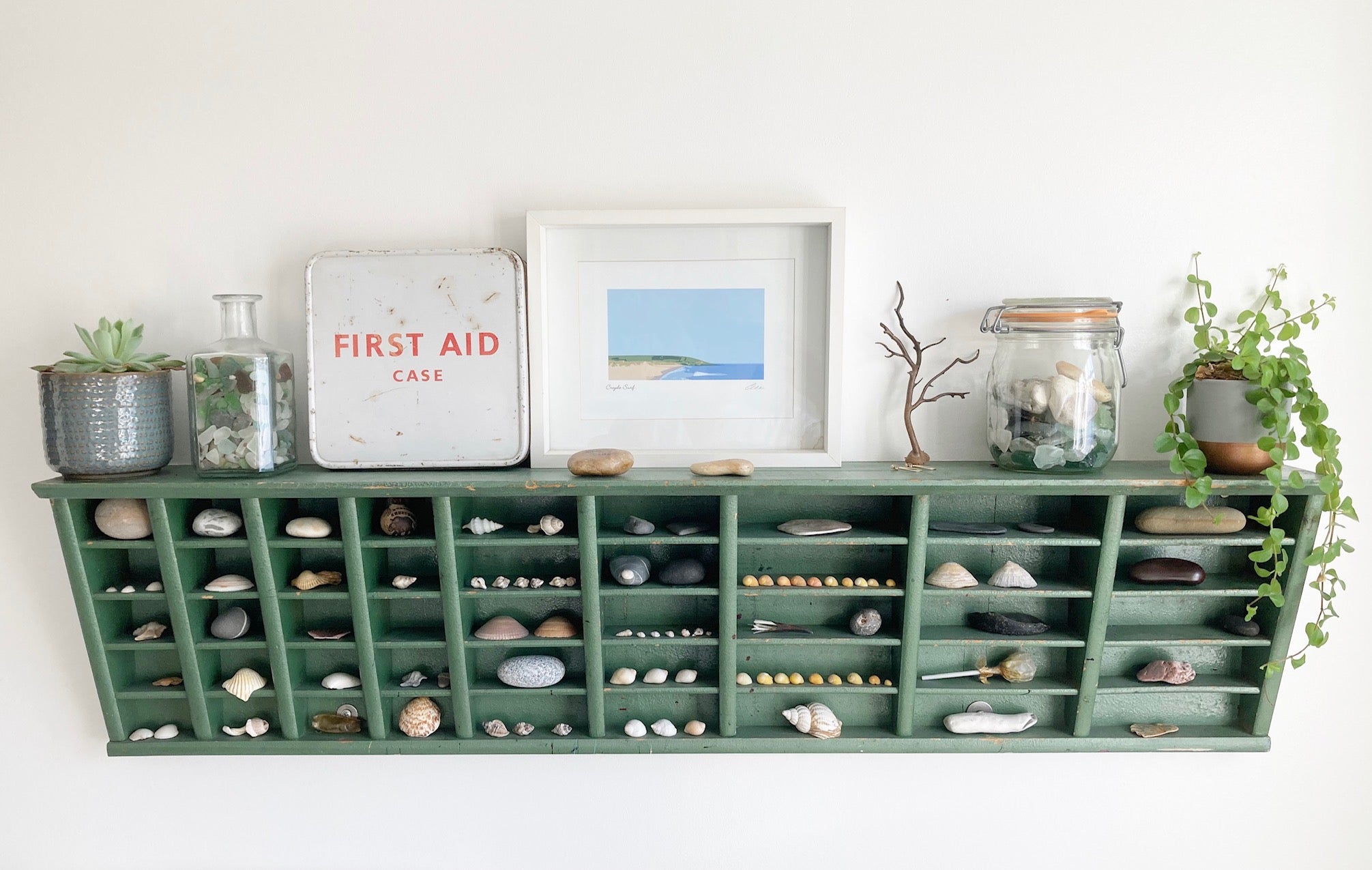 beach shelf