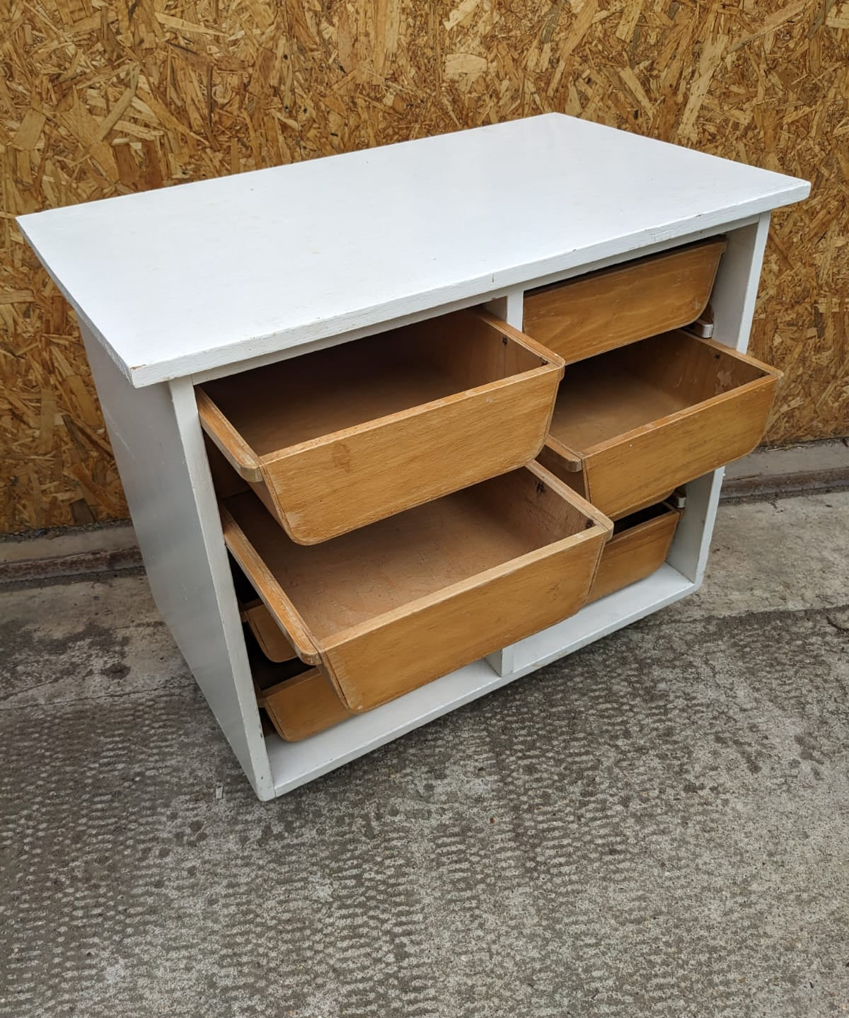 Storage Unit on Castors with Pull out drawers