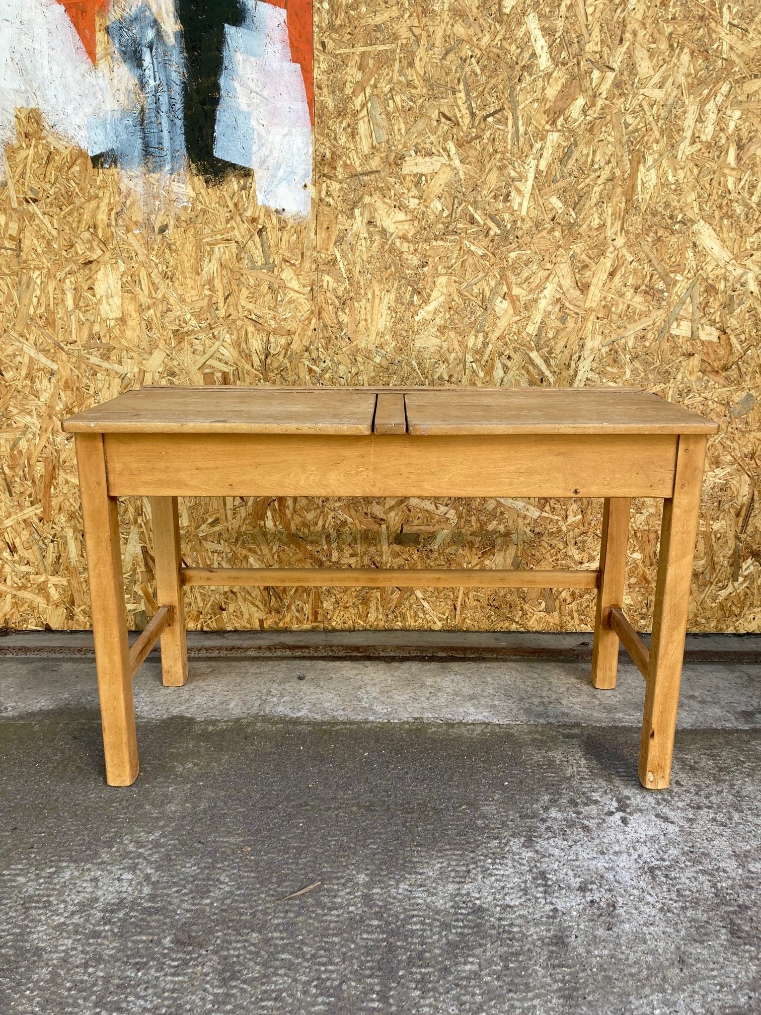 Esavian-double-desk-1
