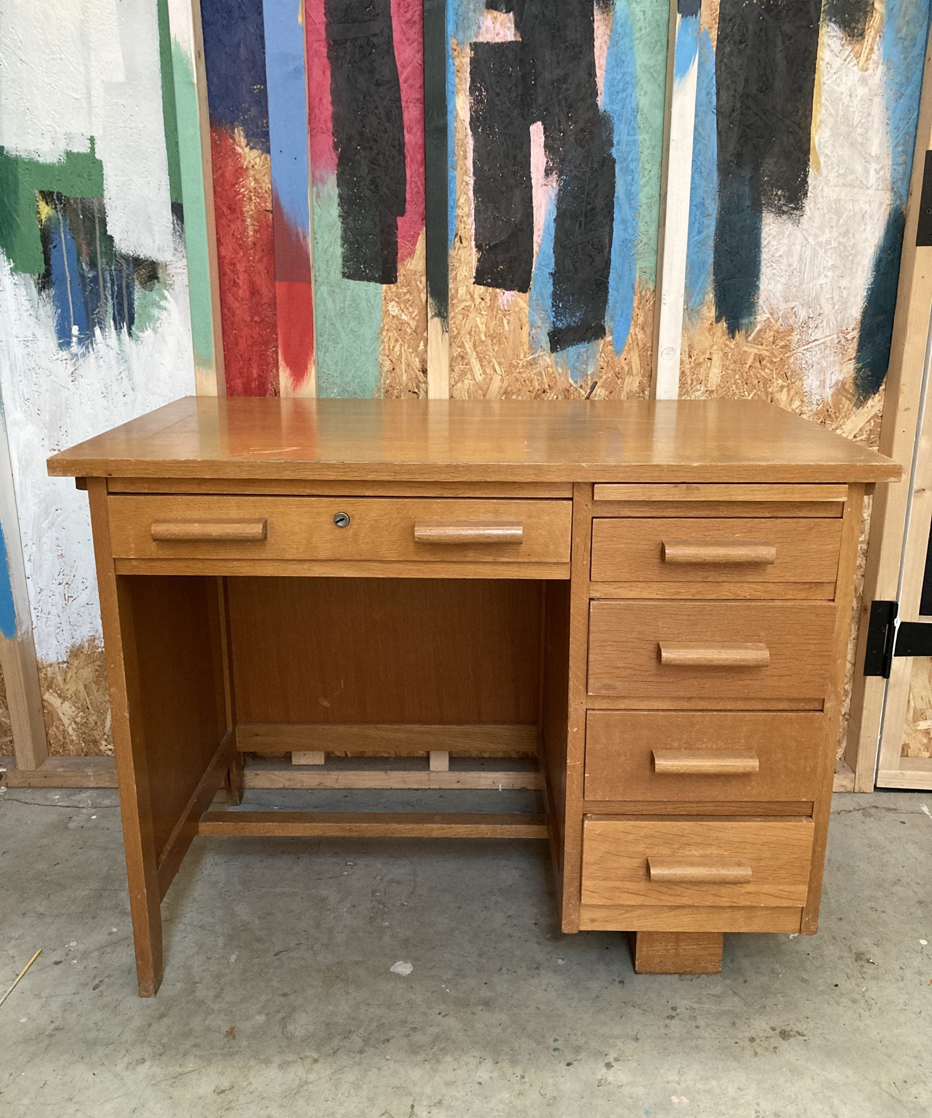 French-wooden-desk-with-drawers-3