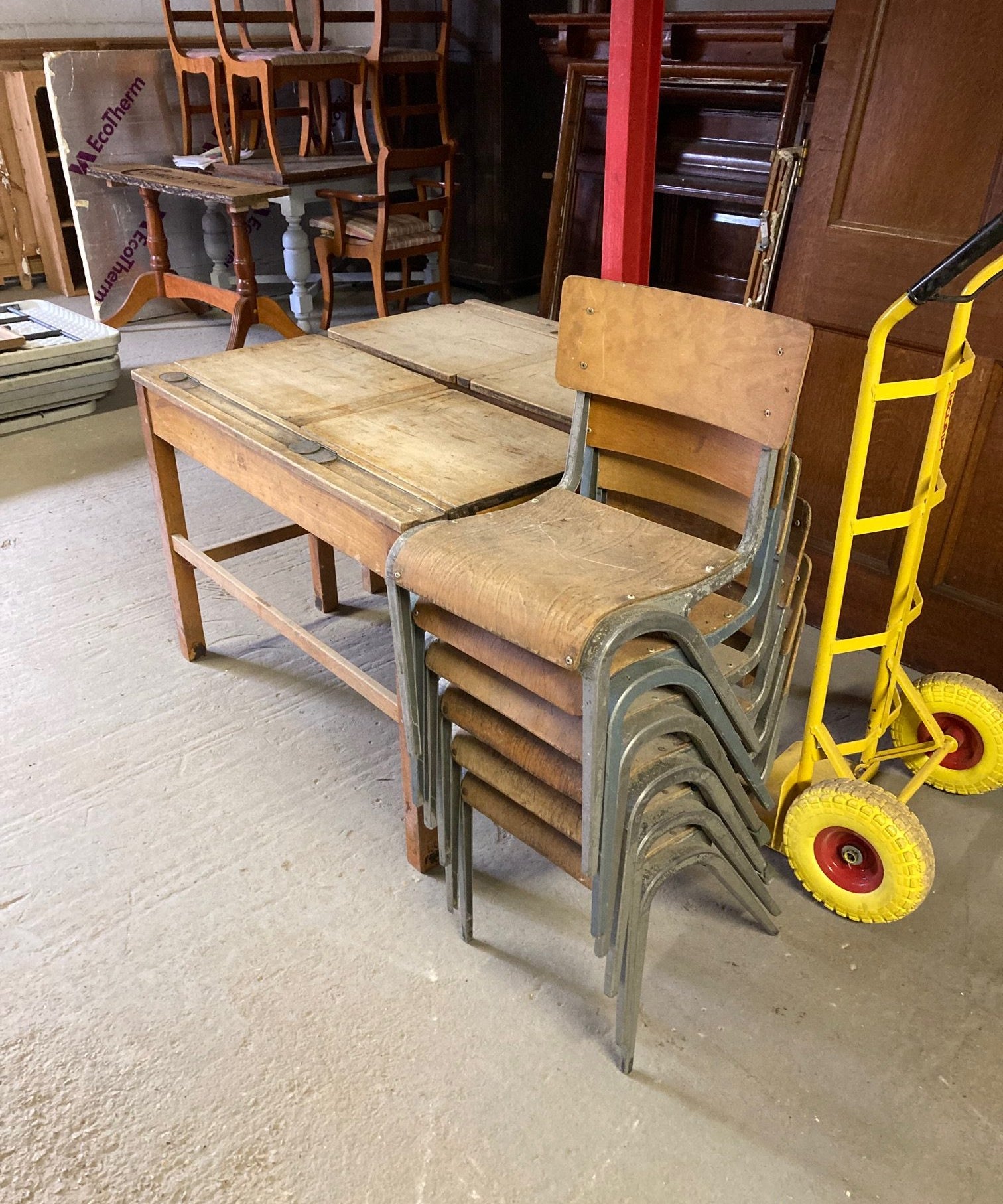 Esavian chairs