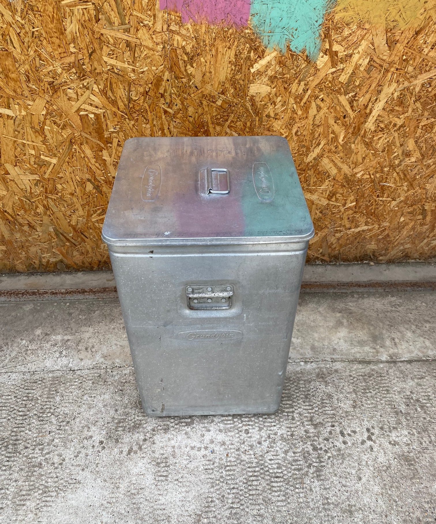 Tall Grundy Bin