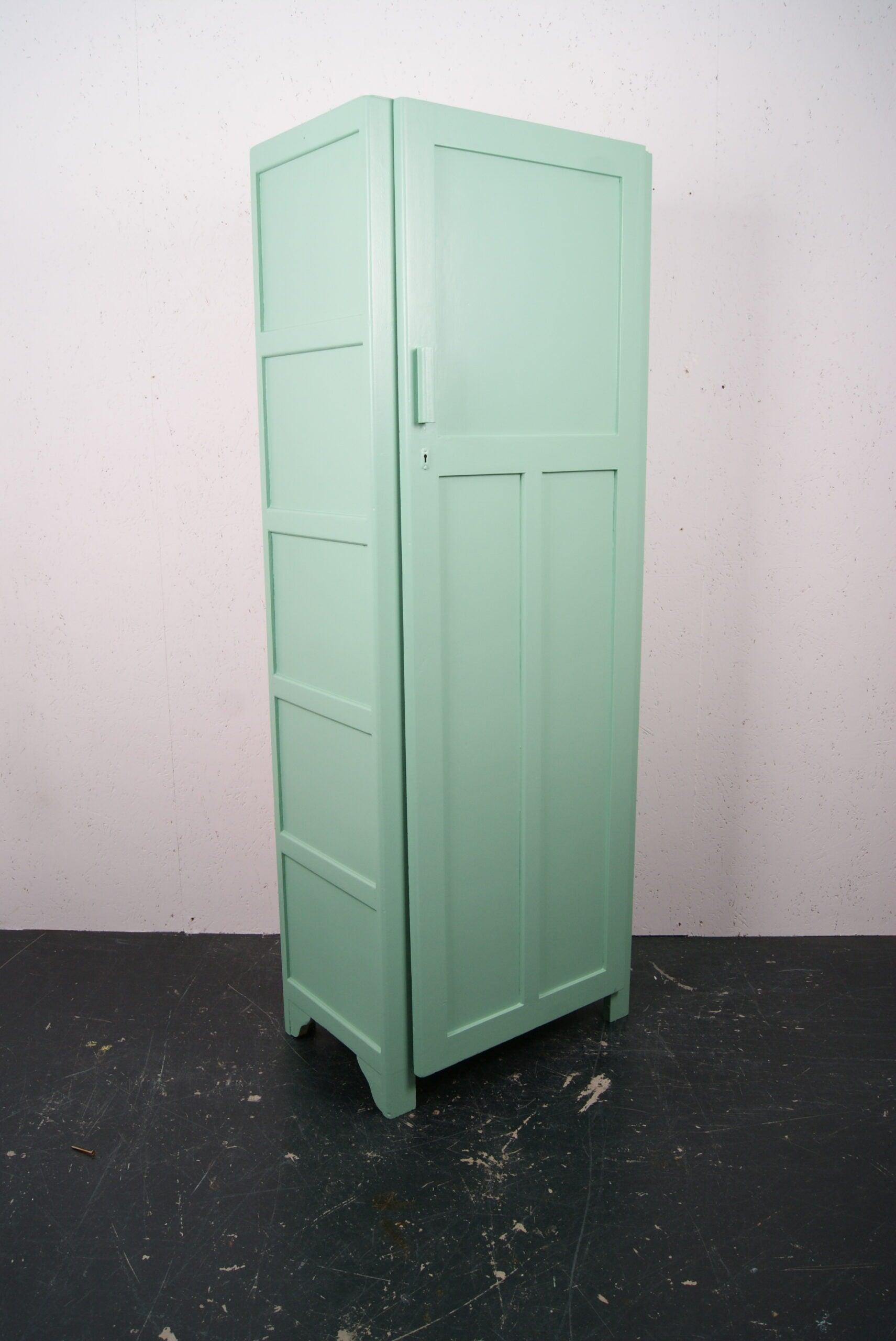 arsenic-cupboard-3