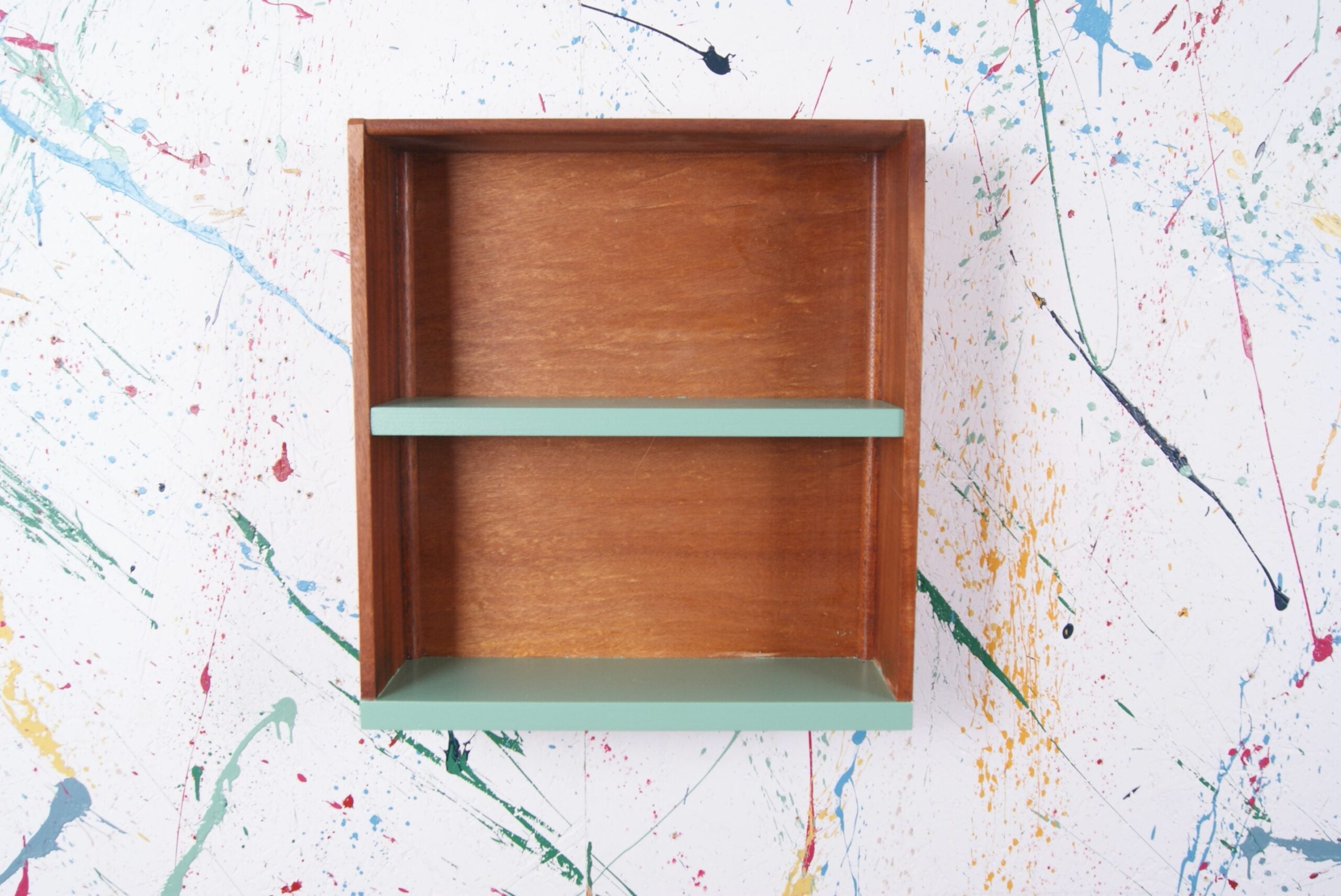arsenic-display-shelf-1