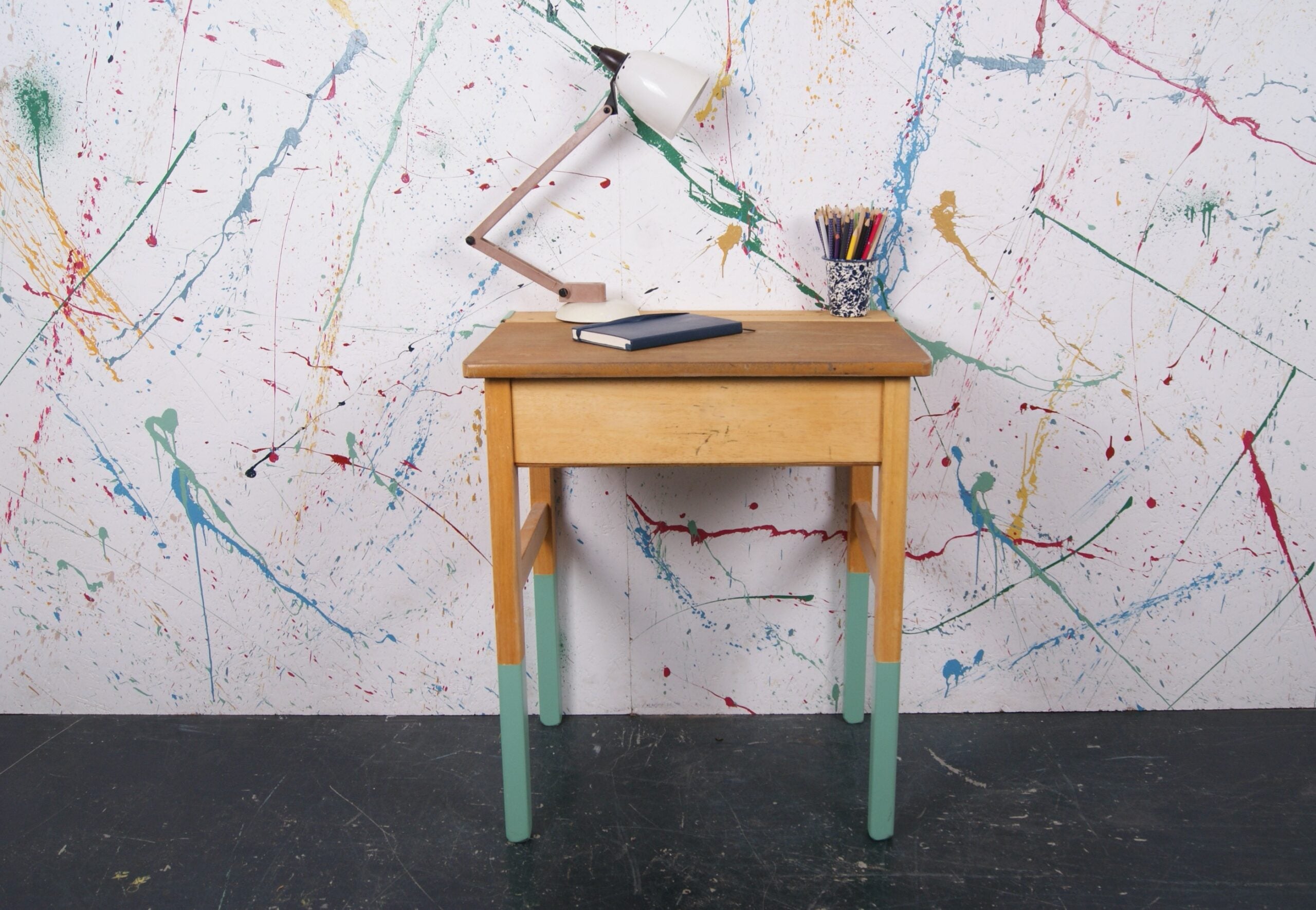 arsenic-single-school-desk-3