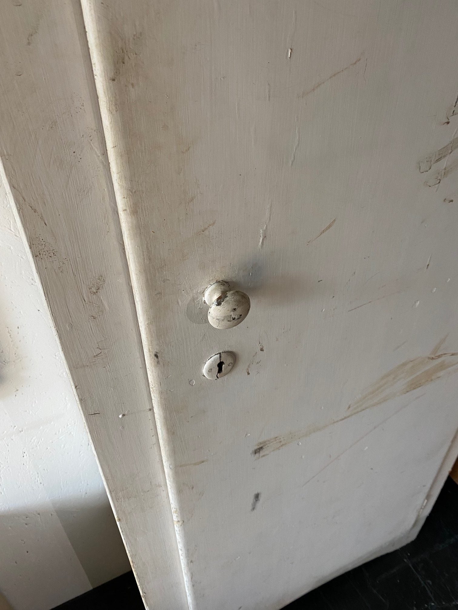 art-cupboard-3