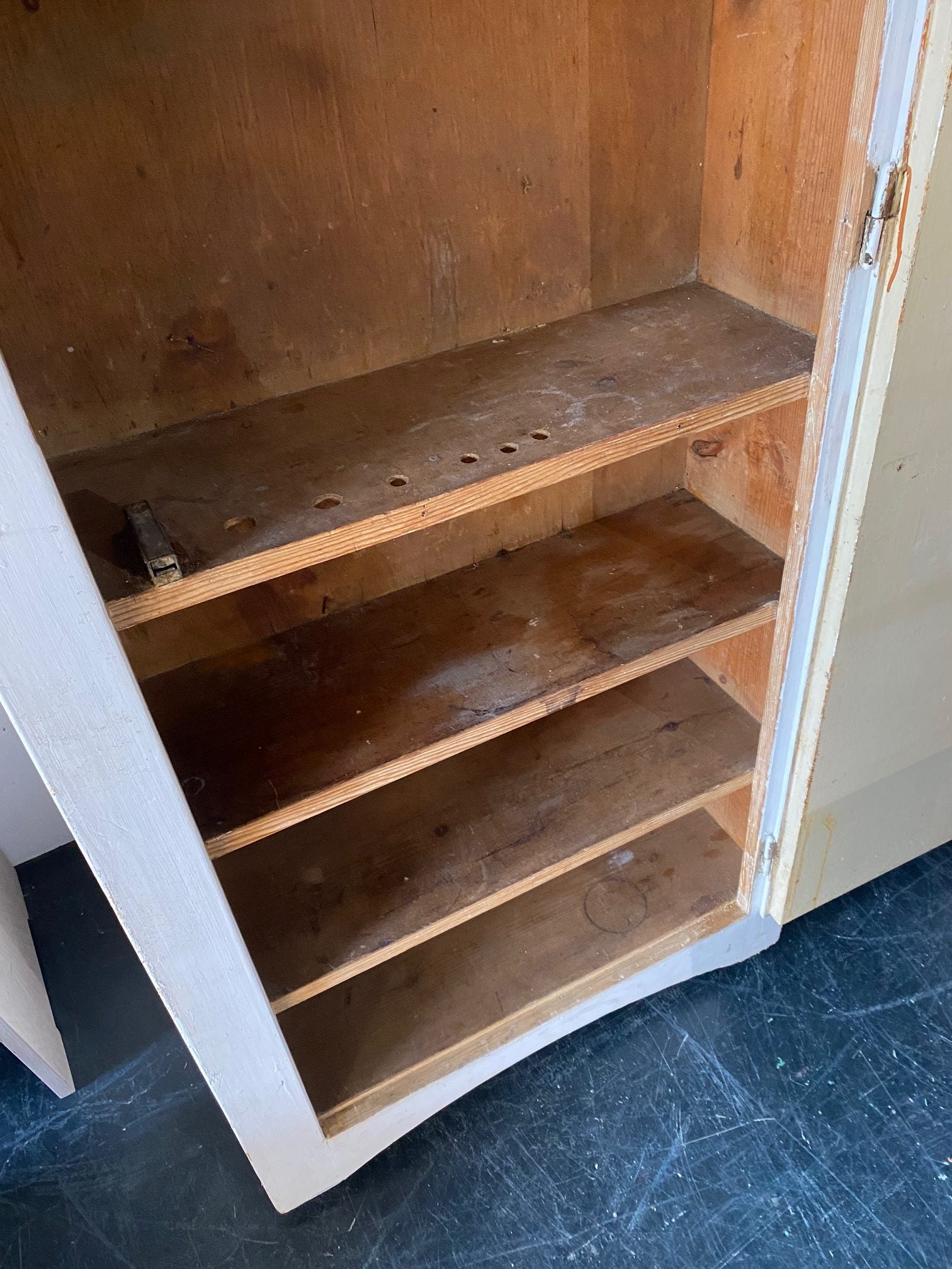 art-cupboard-5