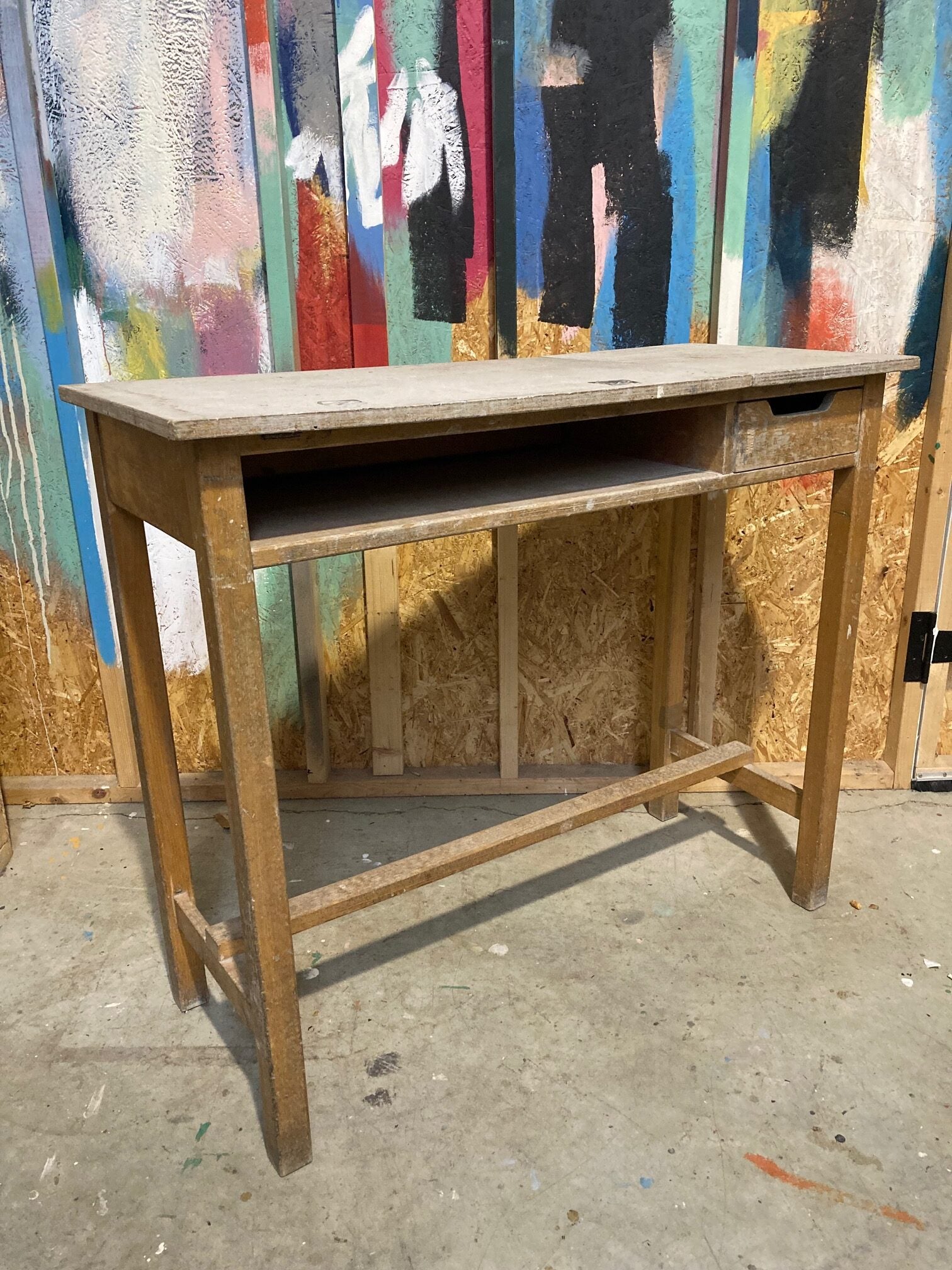 art-desk-3