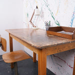 art-table-10