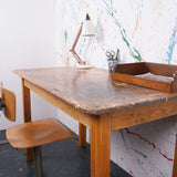 art-table-10