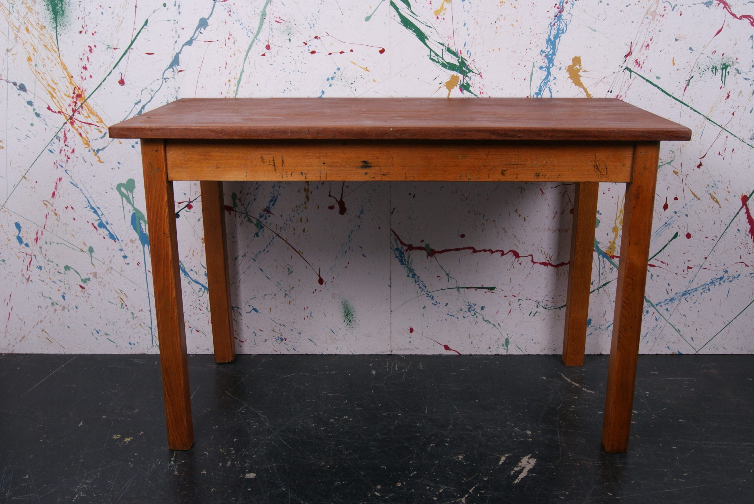 art-table-11