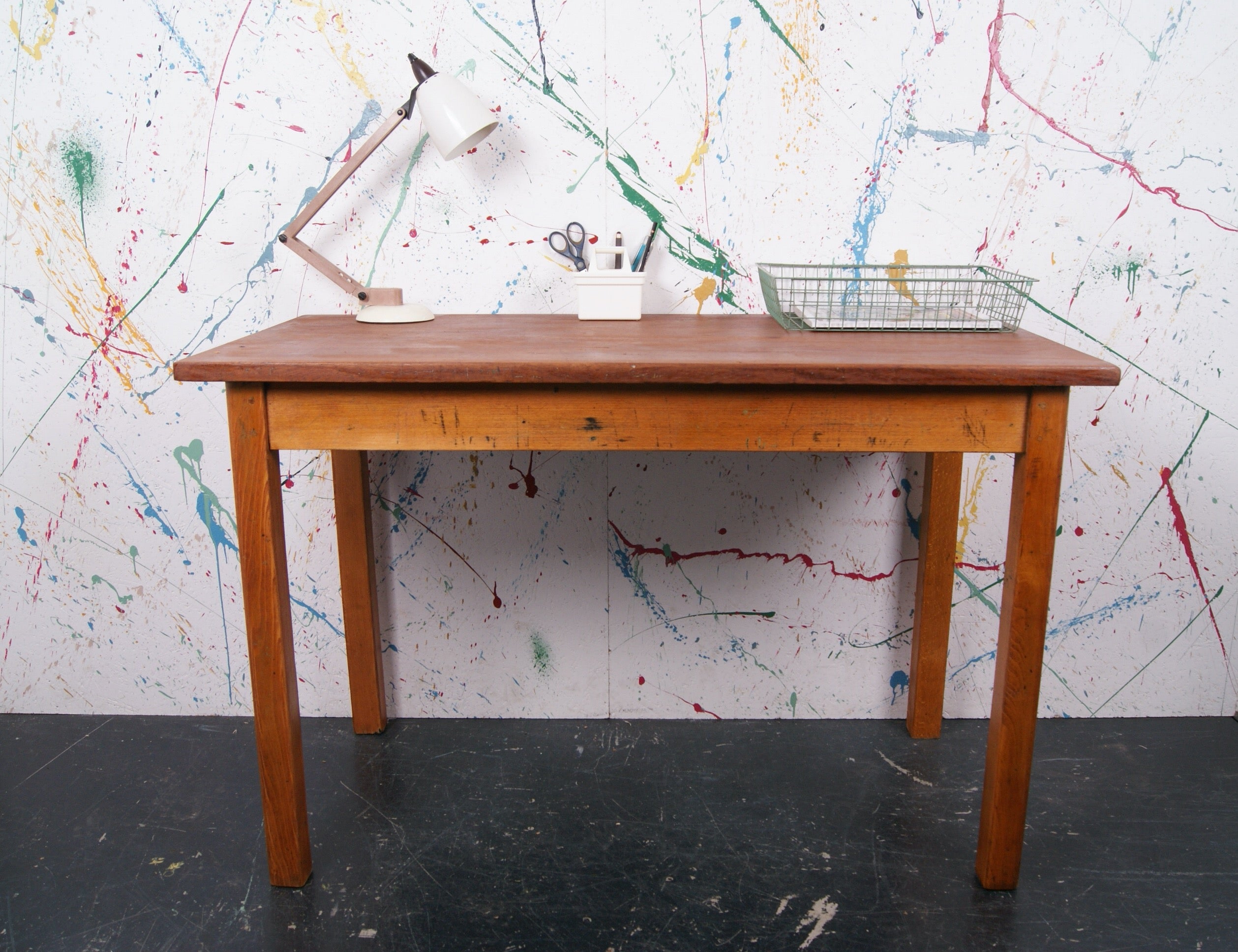 art-table-4