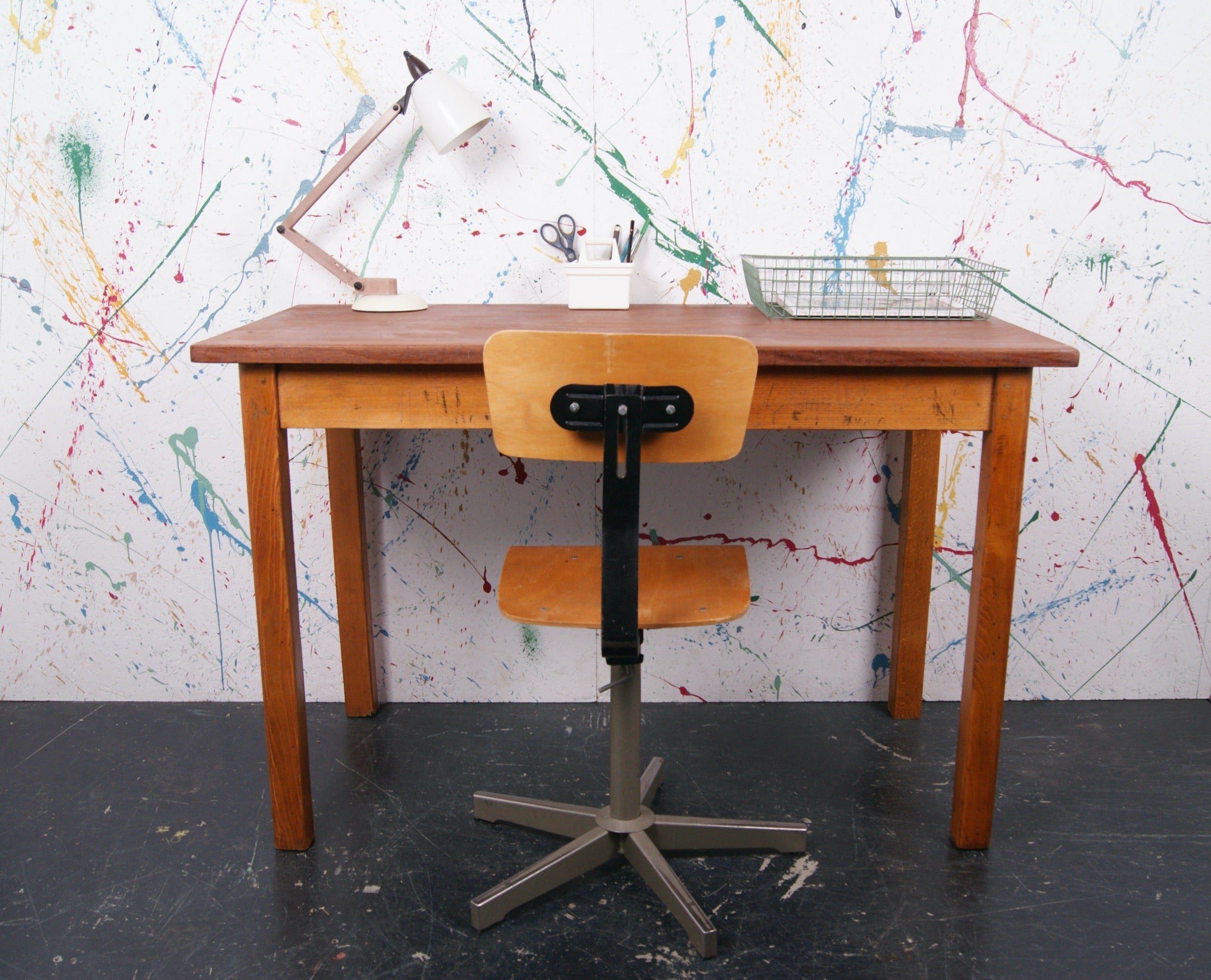 art-table-5