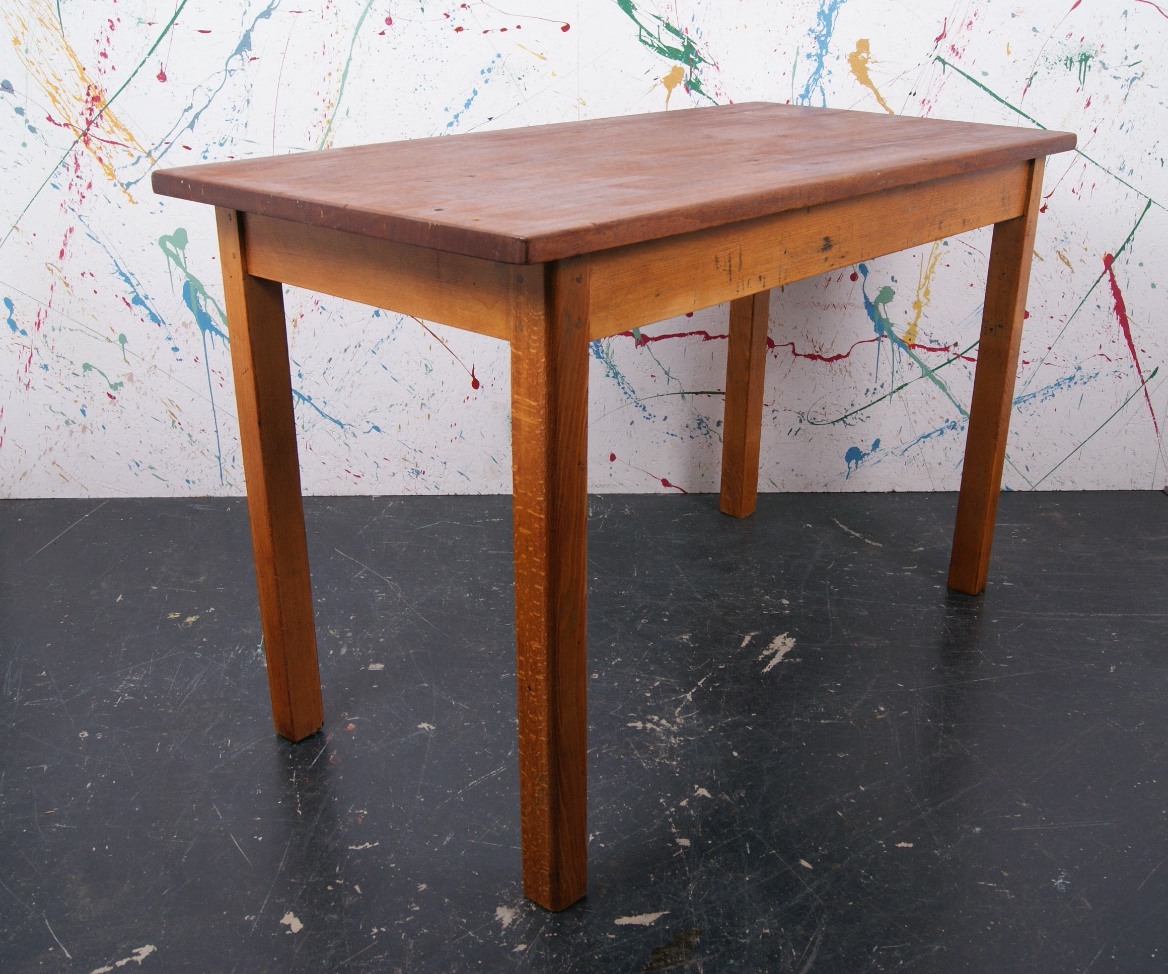 art-table-6