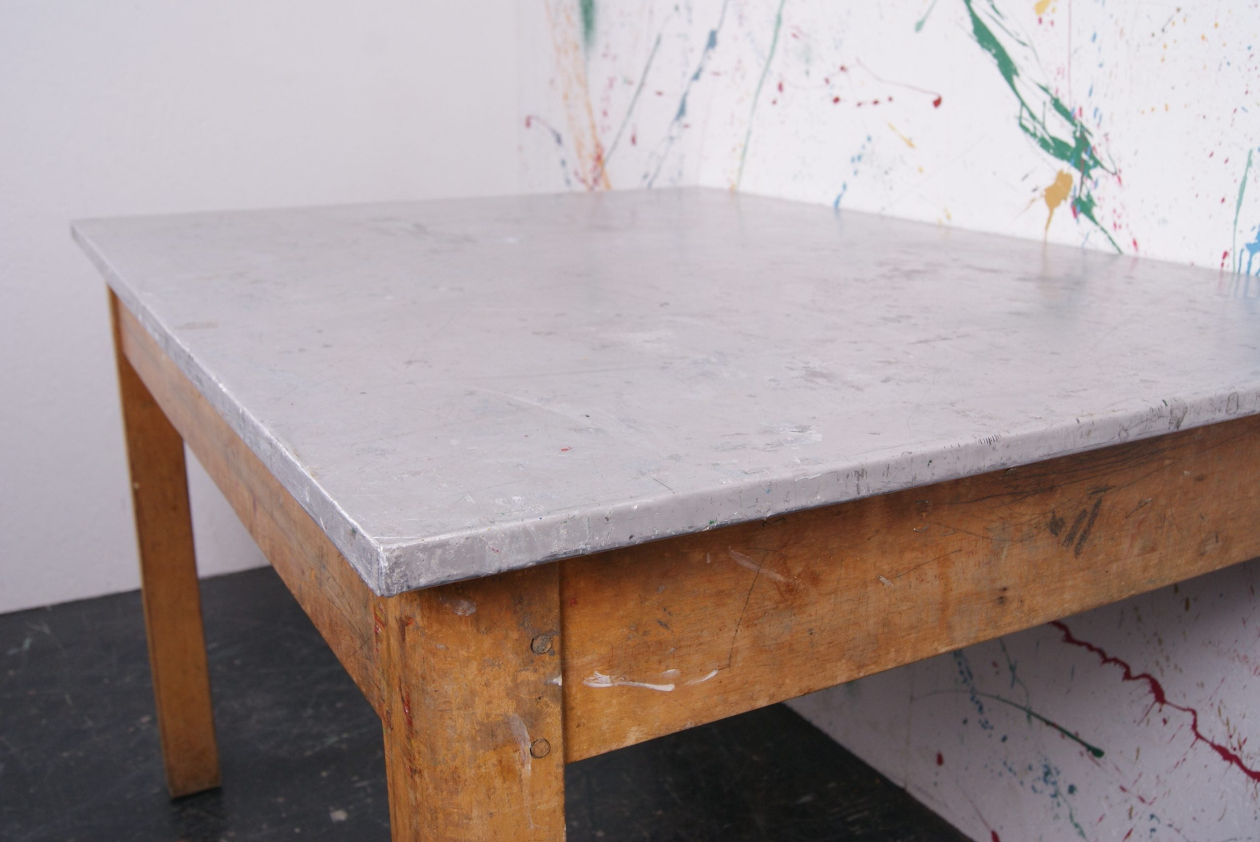 art-table-aluminium-top-2