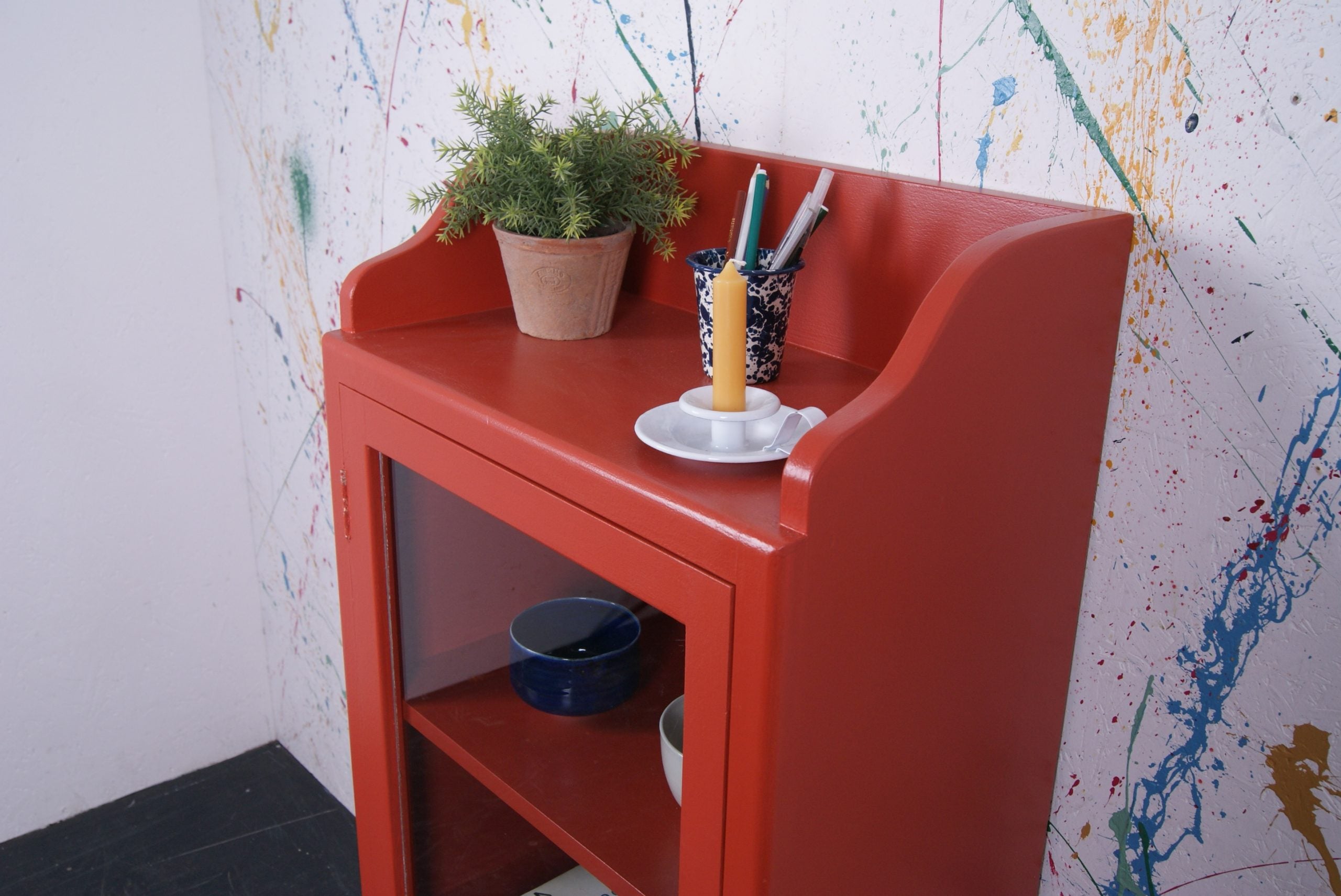 bamboozle-glass-cabinet-7