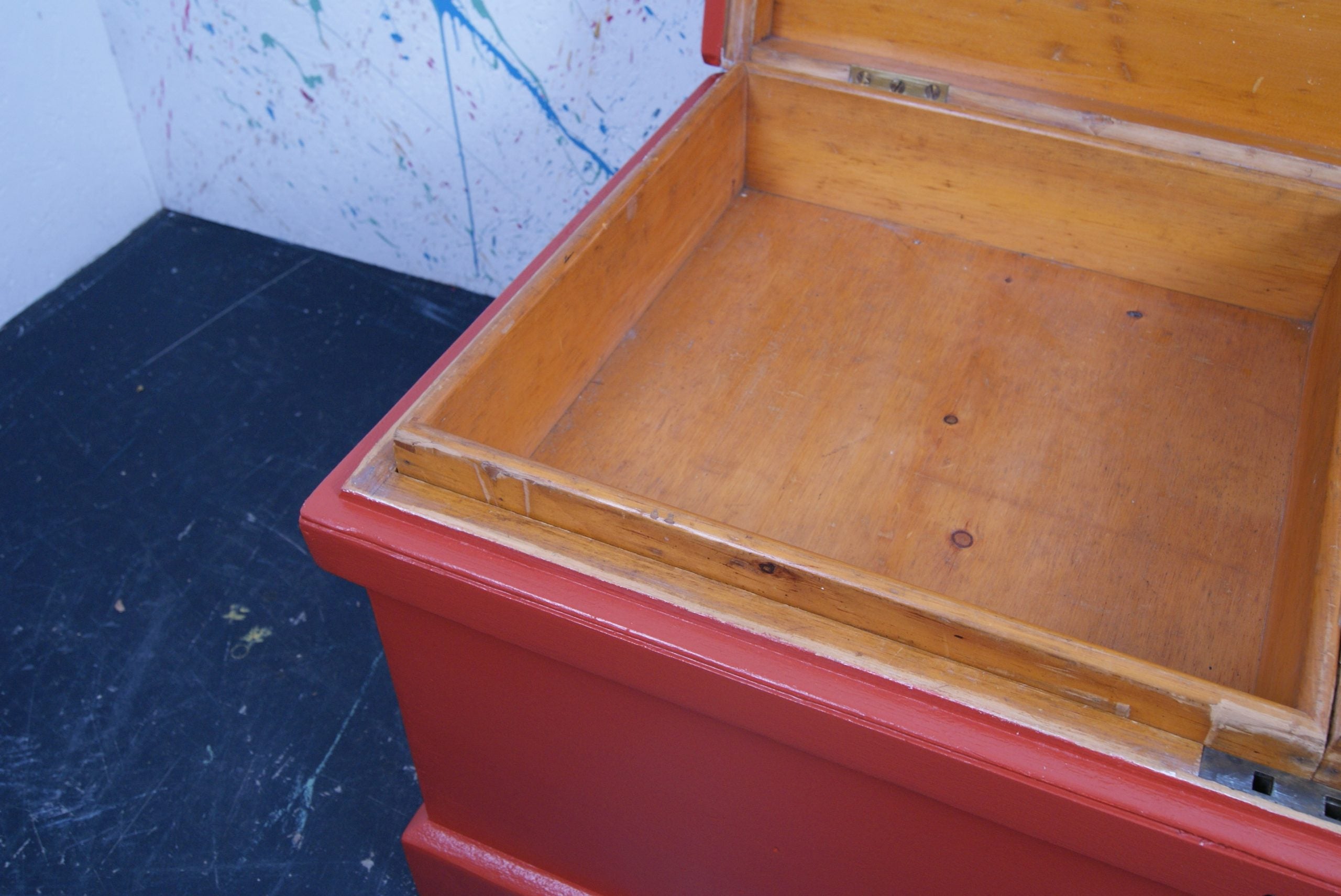 bamboozle-wooden-chest-2
