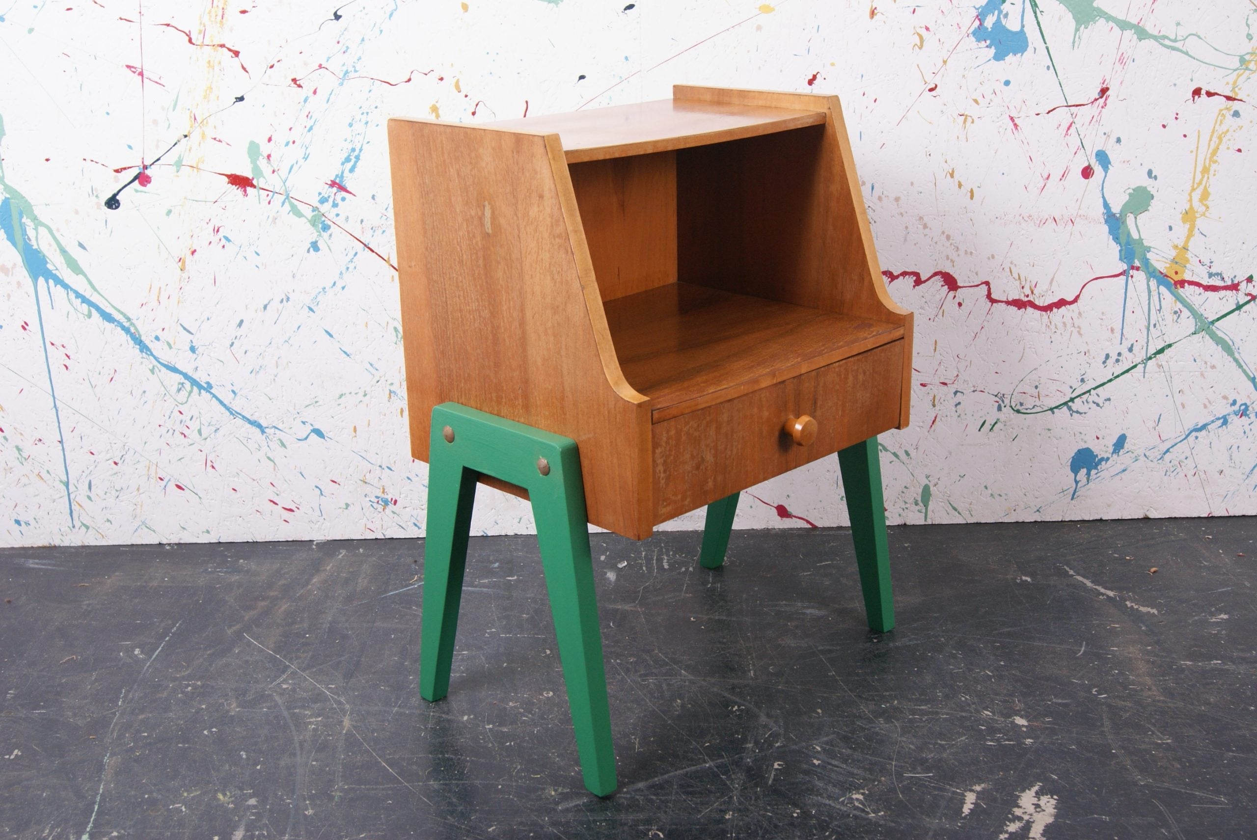 bedside-table-2