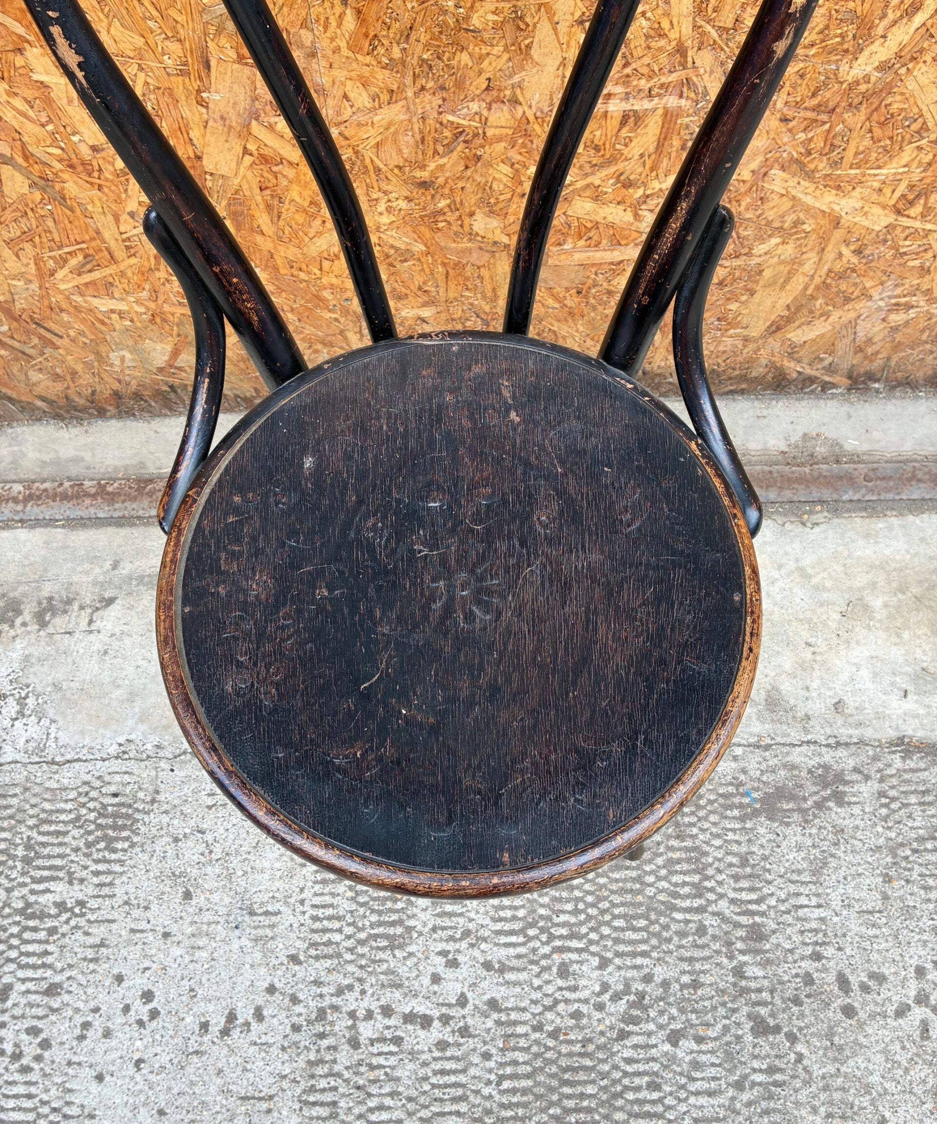bentwood-fischel-chair-2