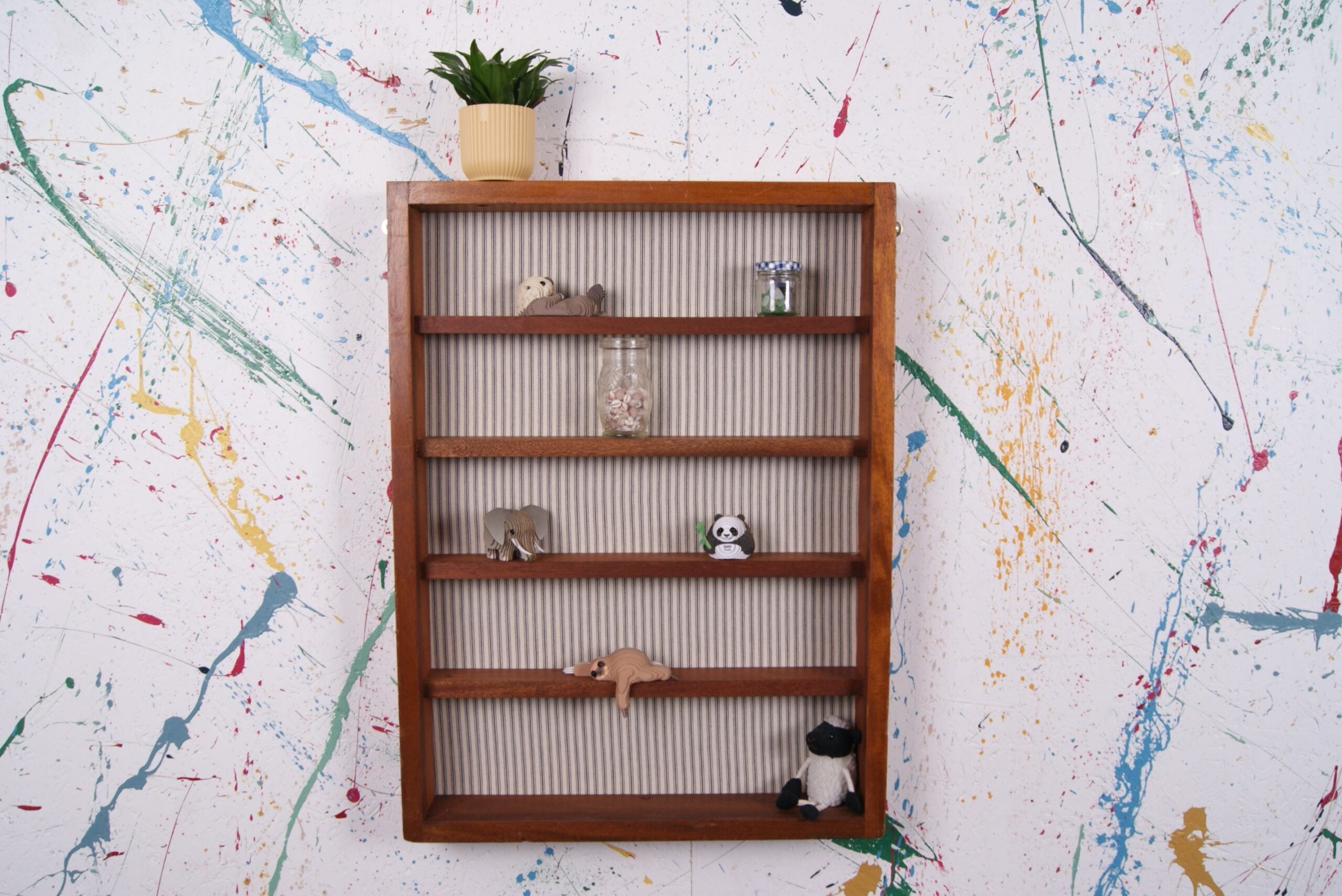 black-ticking-display-shelf-5