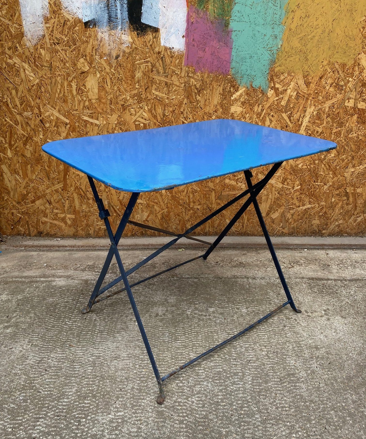 blue-bistro-table-3