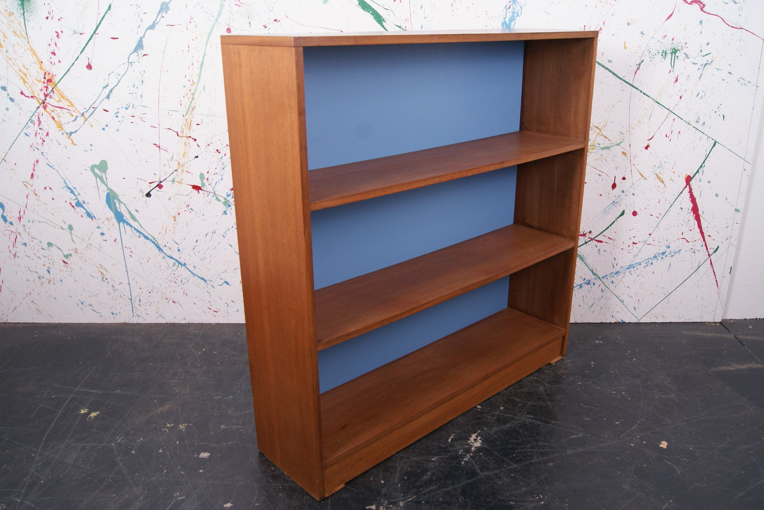 blue-bookcase-2