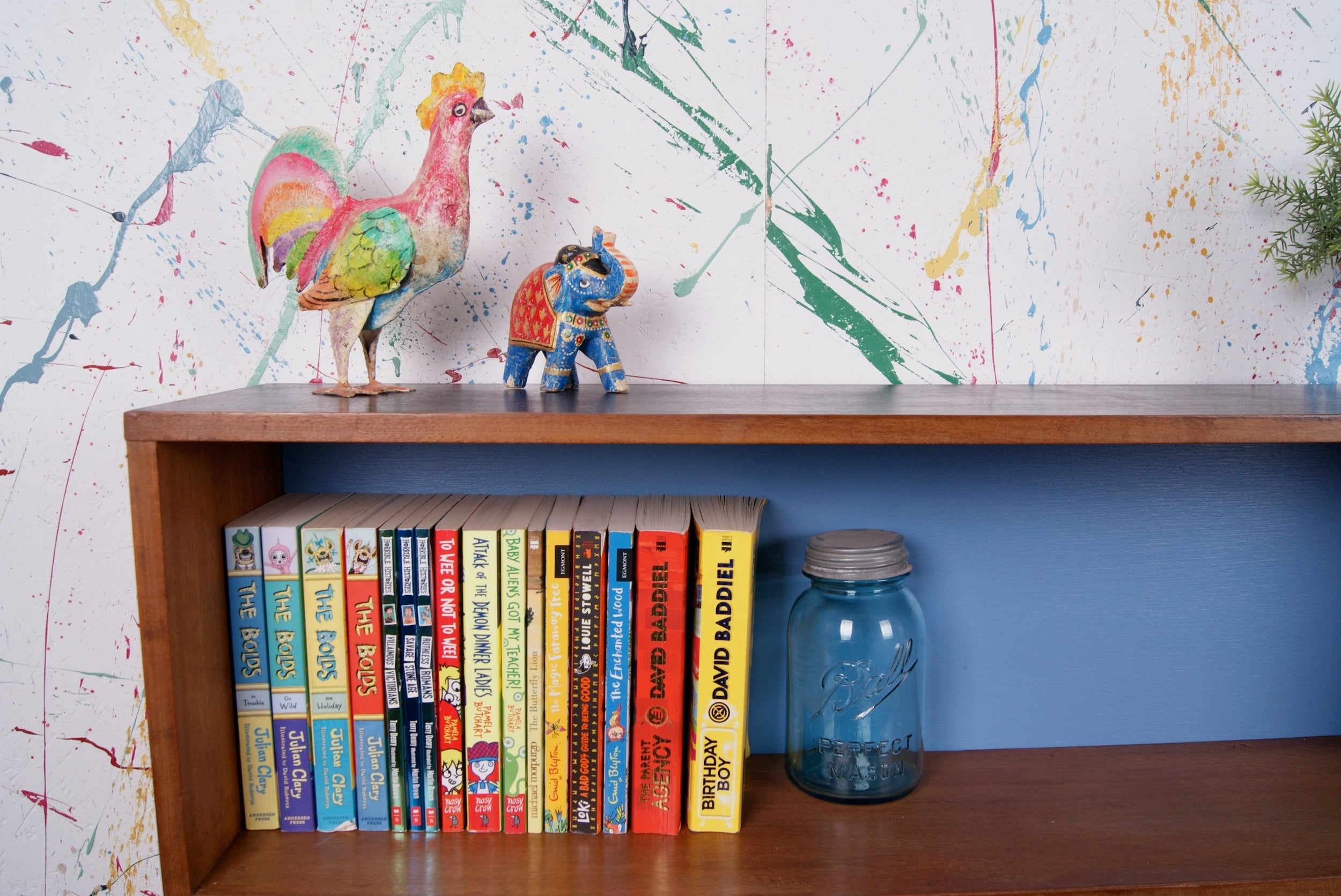 blue-bookcase-7