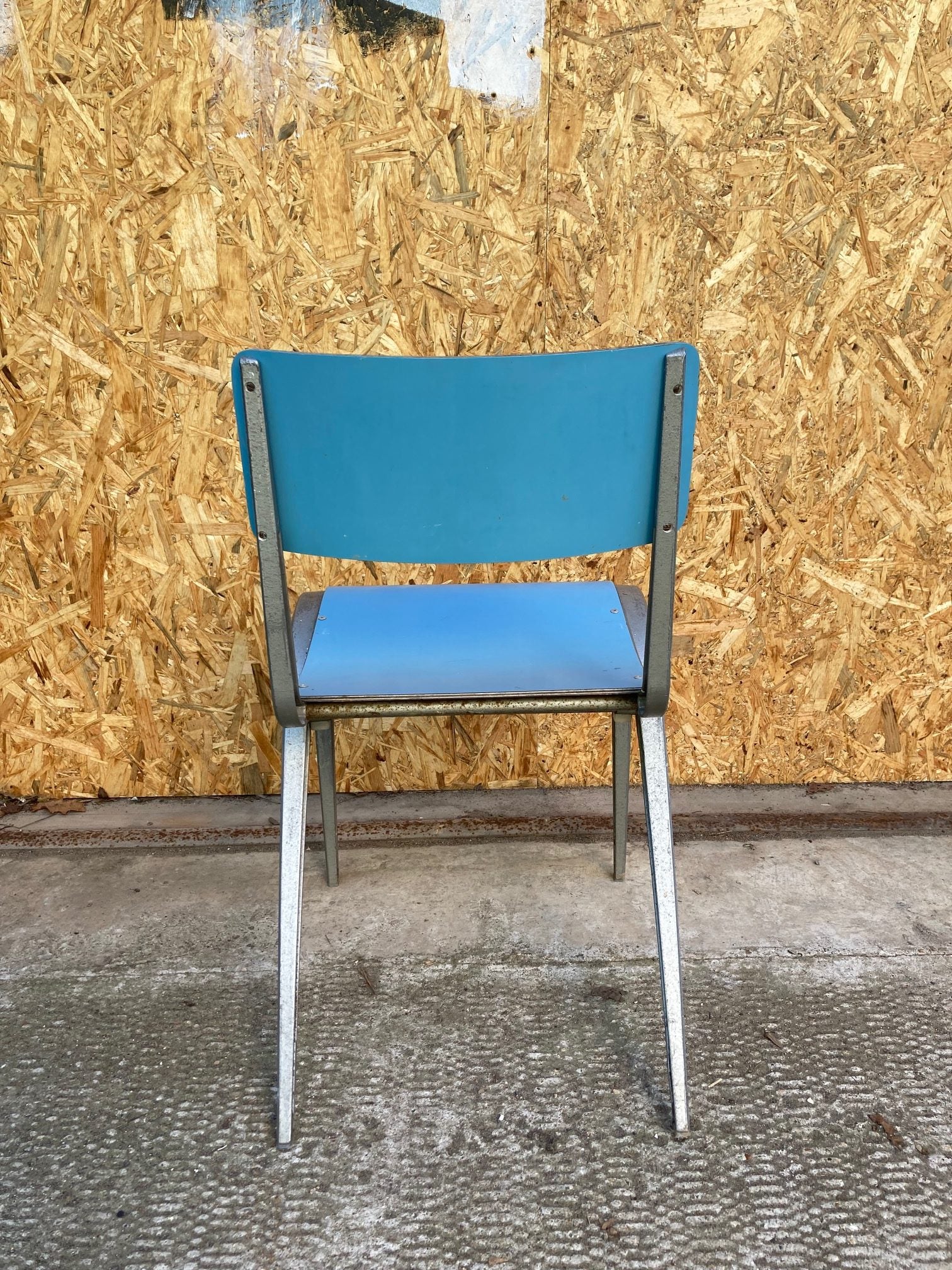 blue-esavian-chairs-5