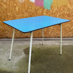 blue-formica-table-5