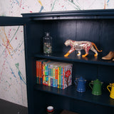 blue-glass-cabinet-2