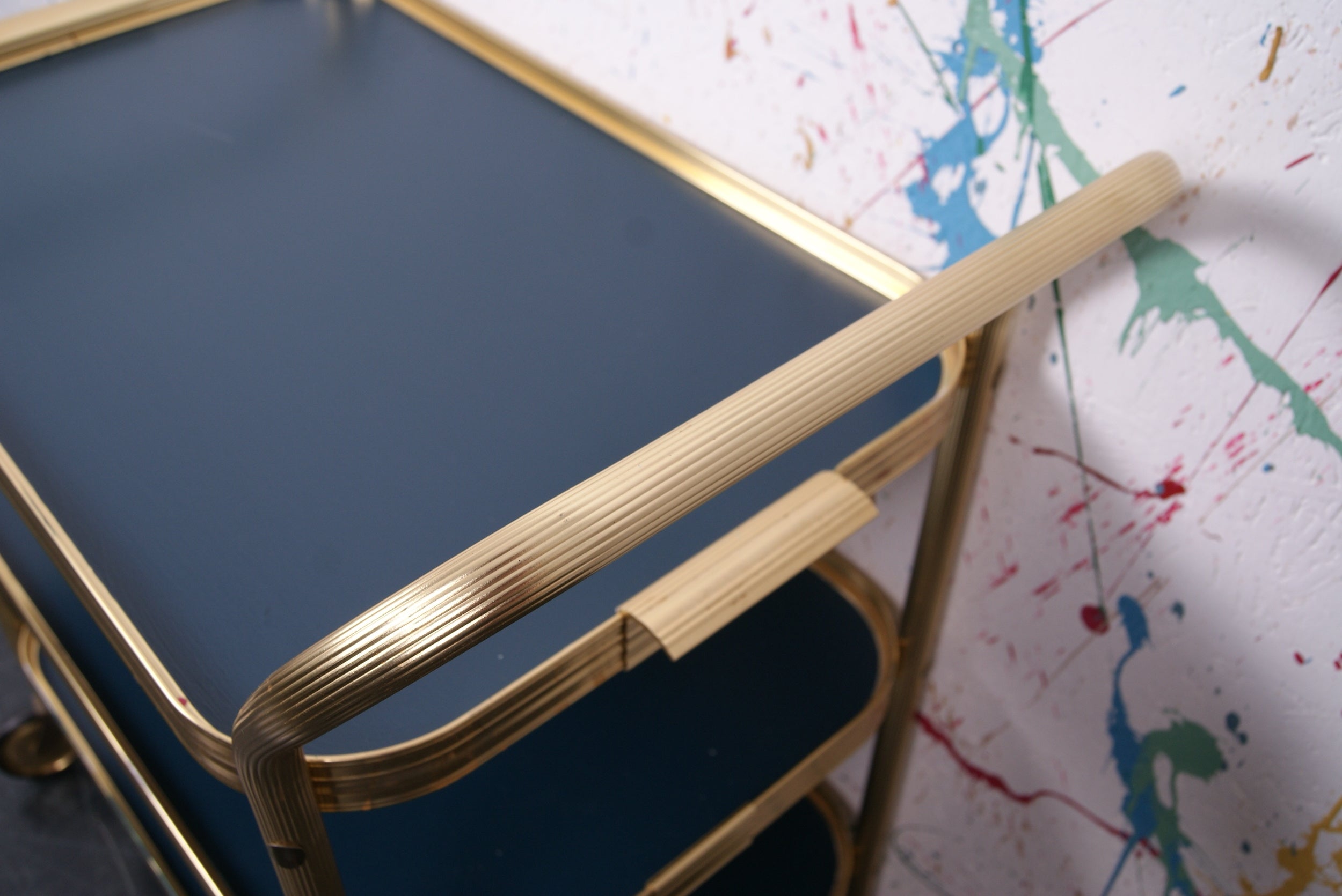 blue-gold-trolley-3