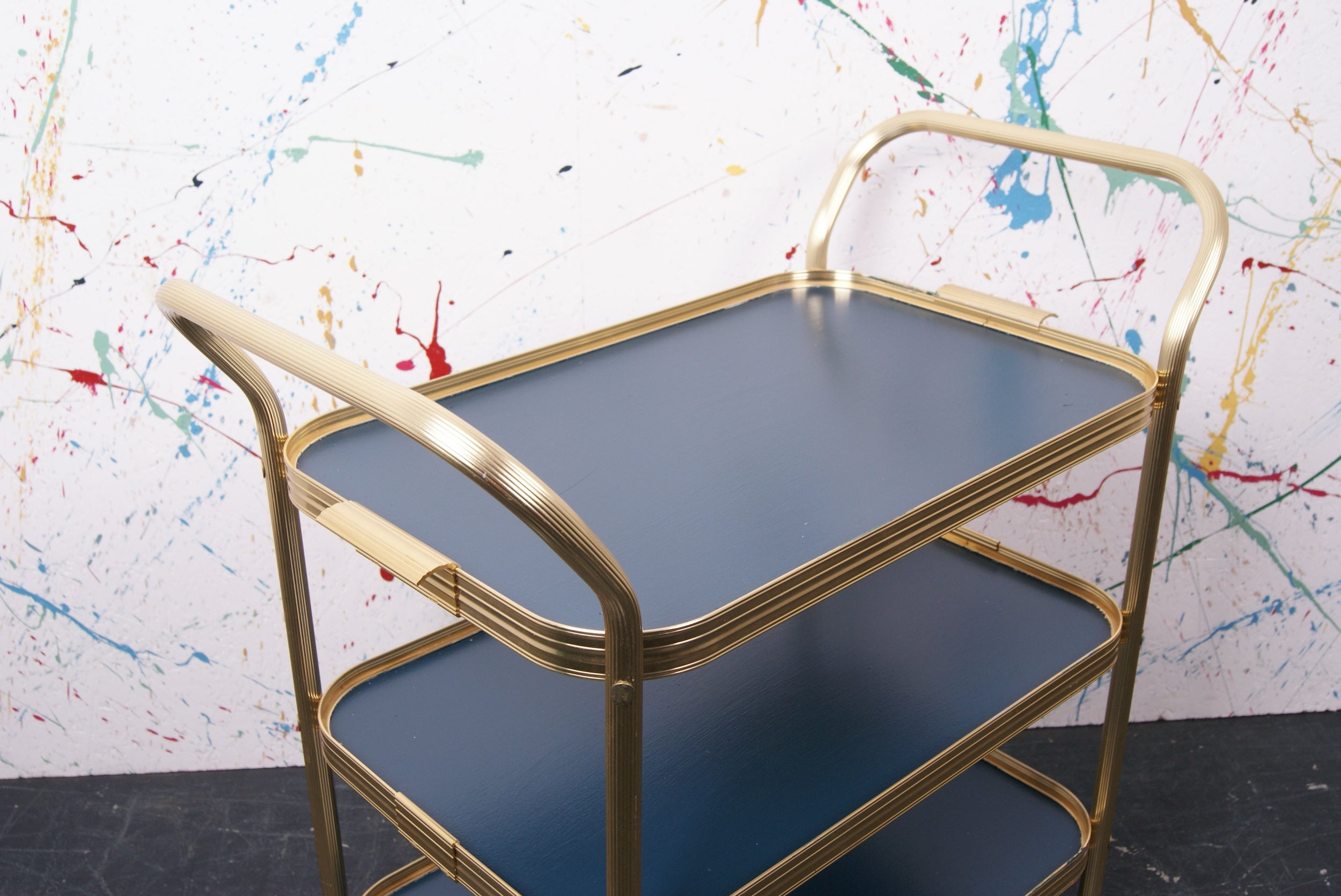blue-gold-trolley-5