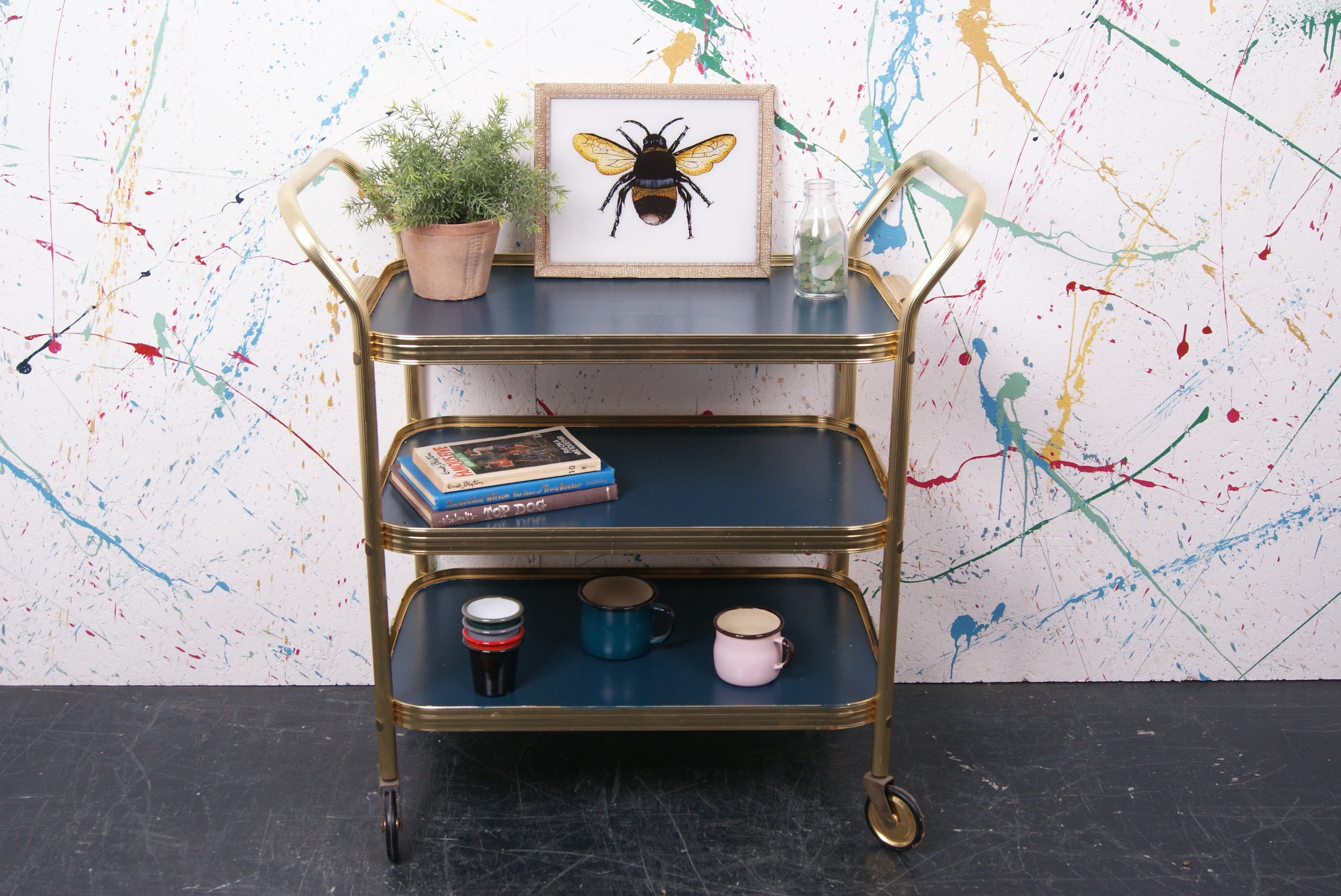 blue-gold-trolley-6