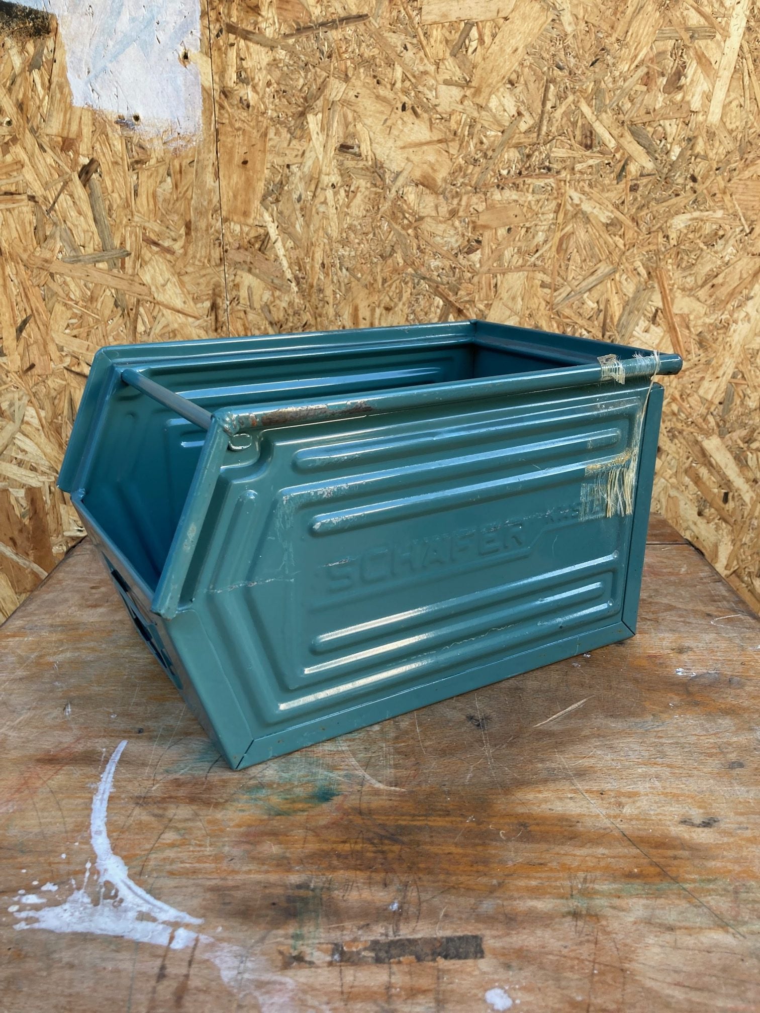 blue-metal-crate-5