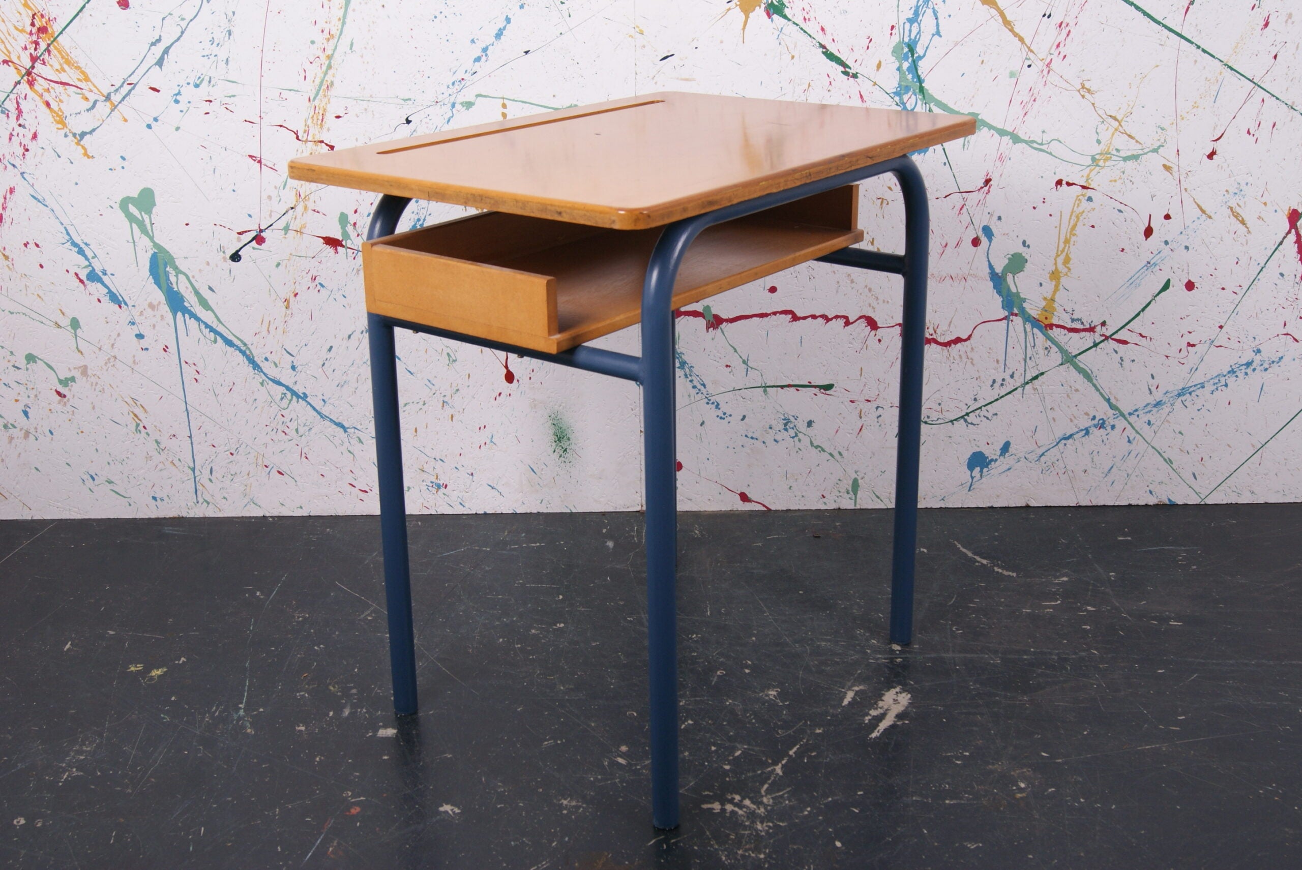 blue-metal-legged-desk-2
