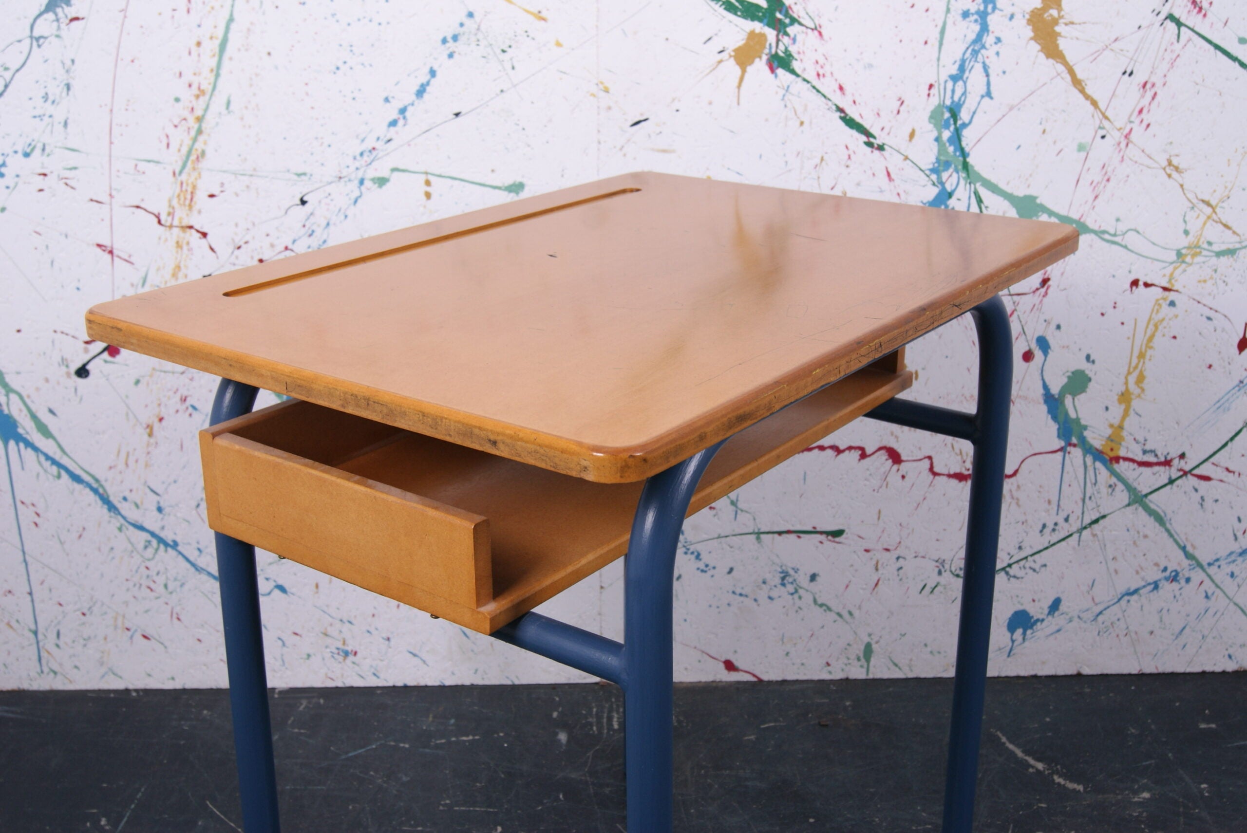 blue-metal-legged-desk-3
