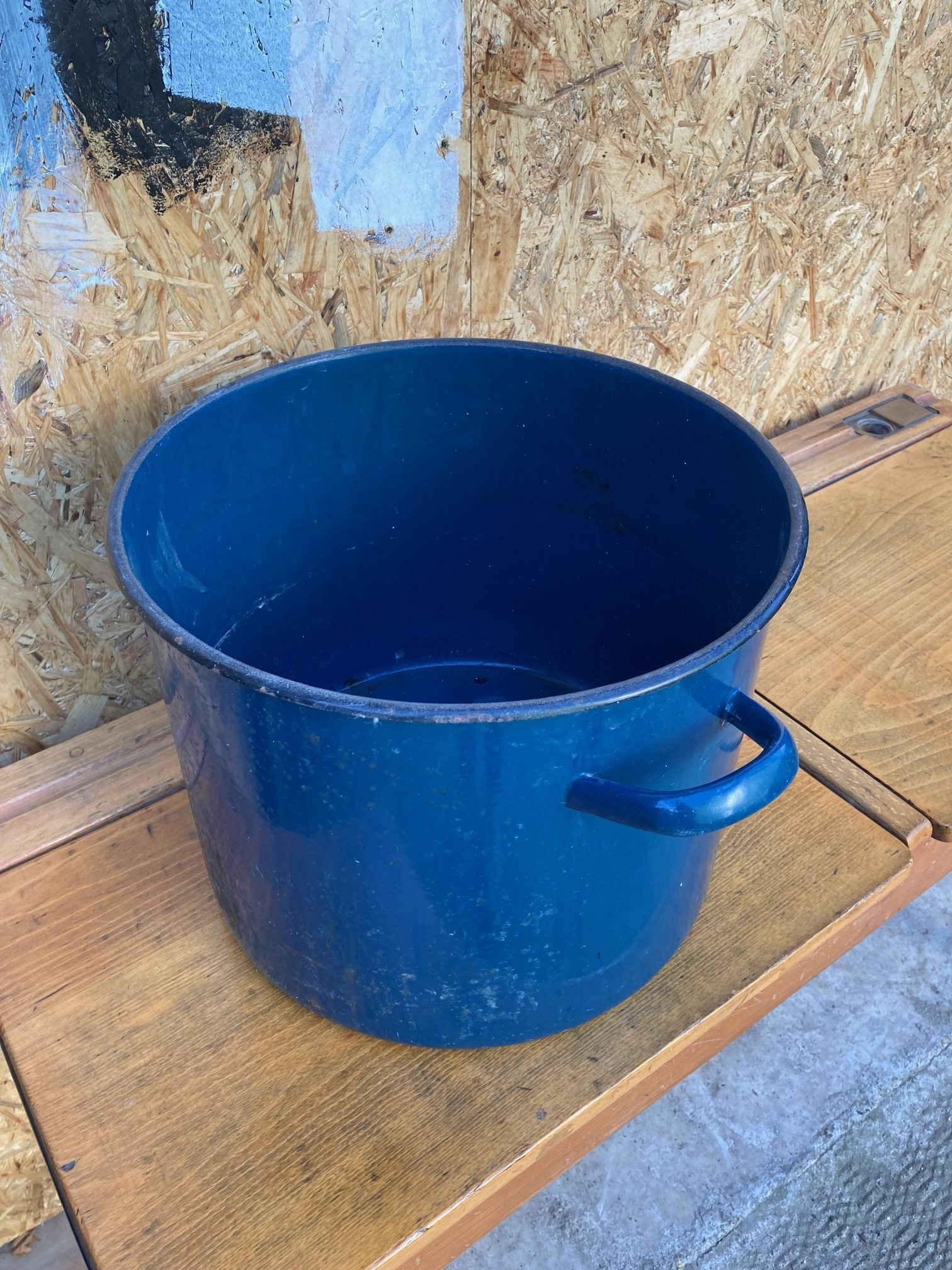blue-round-ename-maggie-4