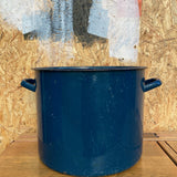 blue-round-enamel-maggie-1