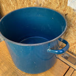 blue-round-enamel-maggie-2