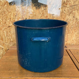 blue-round-enamel-maggie-3