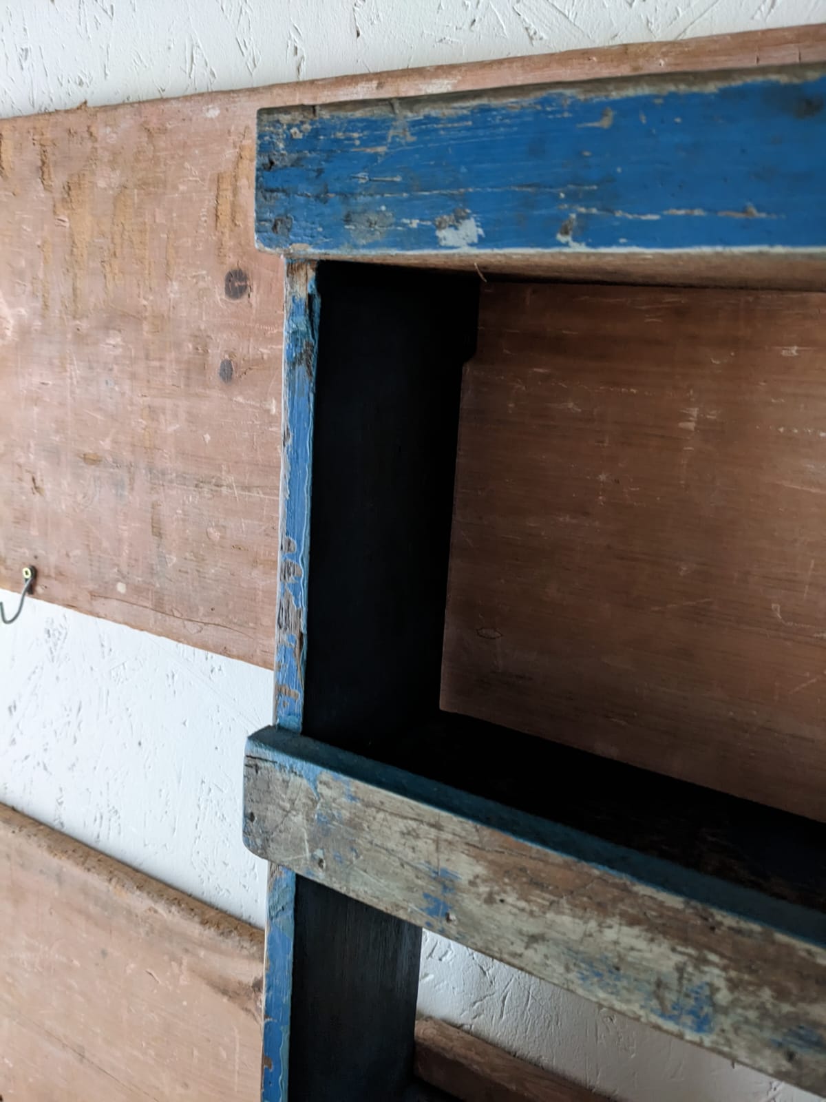 blue-shelf-3