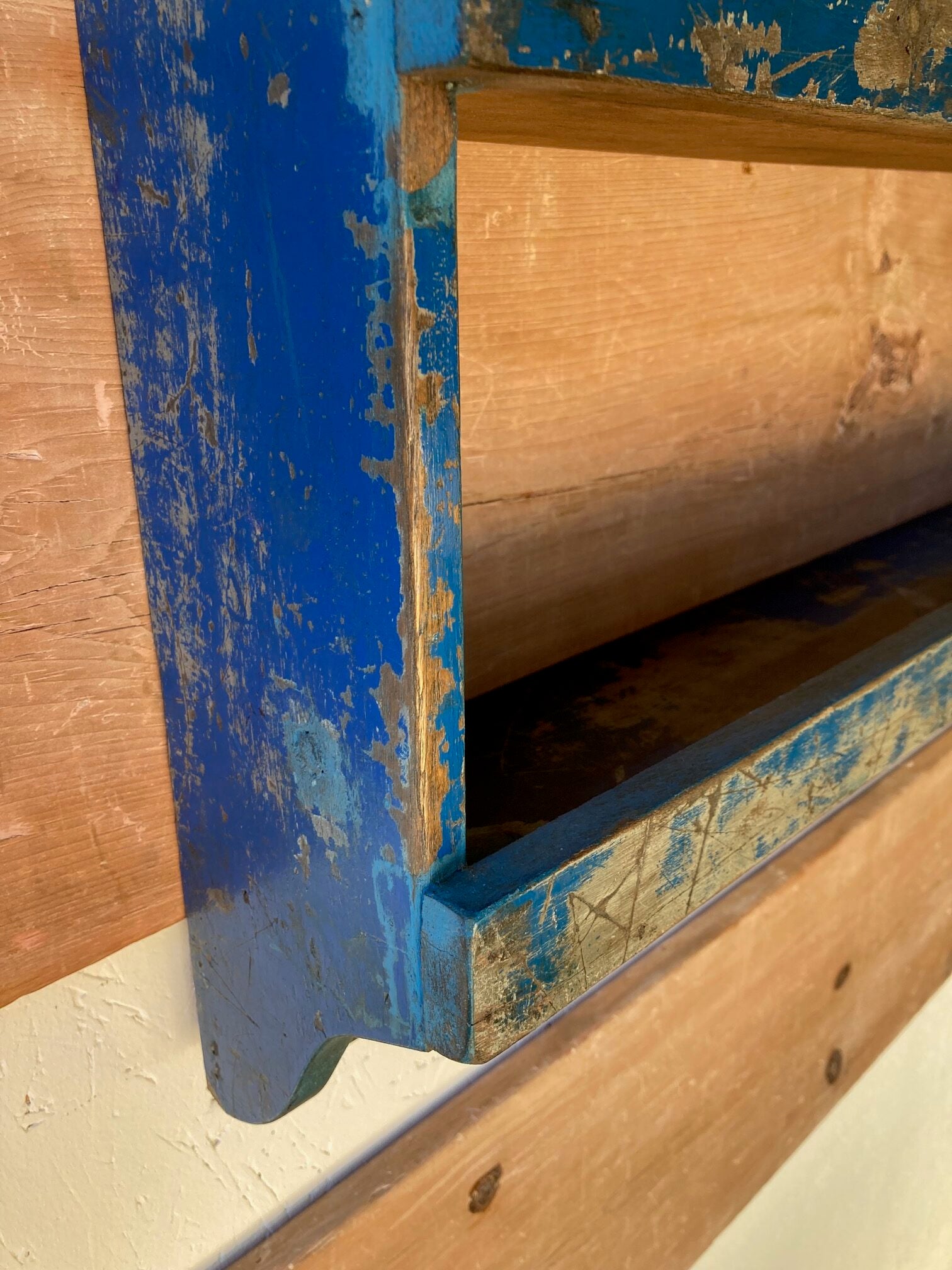 blue-shelving-unit-4