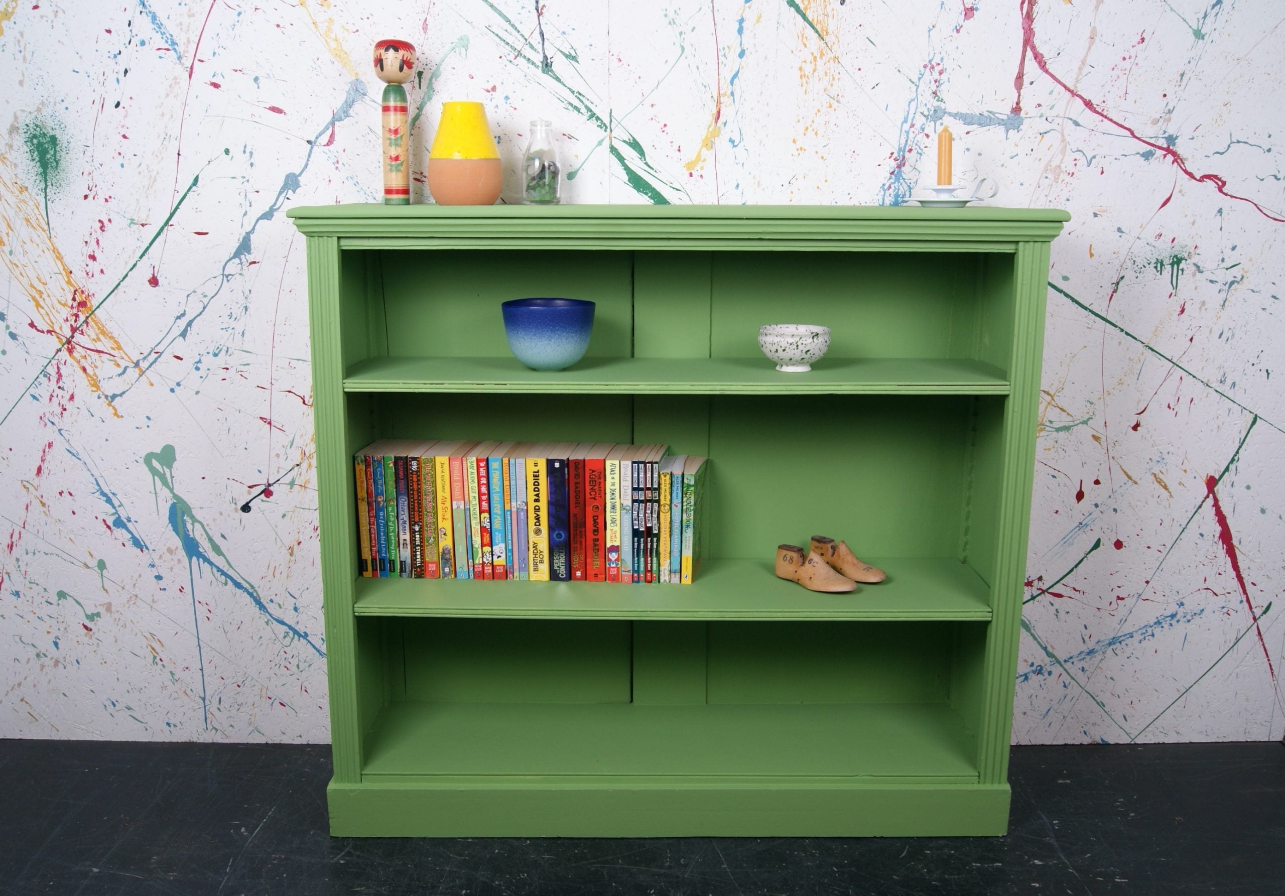bright-green-shelving-unit-4