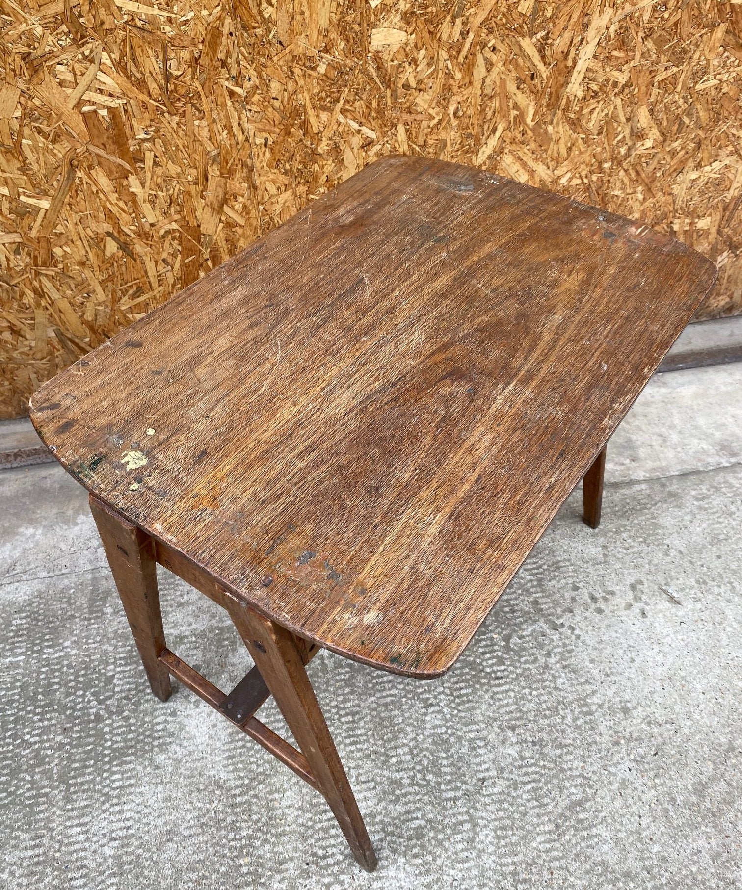 british-school-tables-5