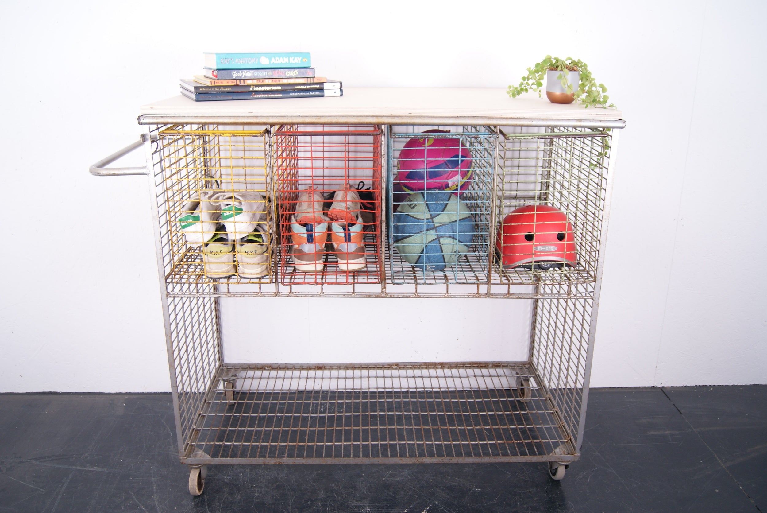 colourful-post-office-trolley-7