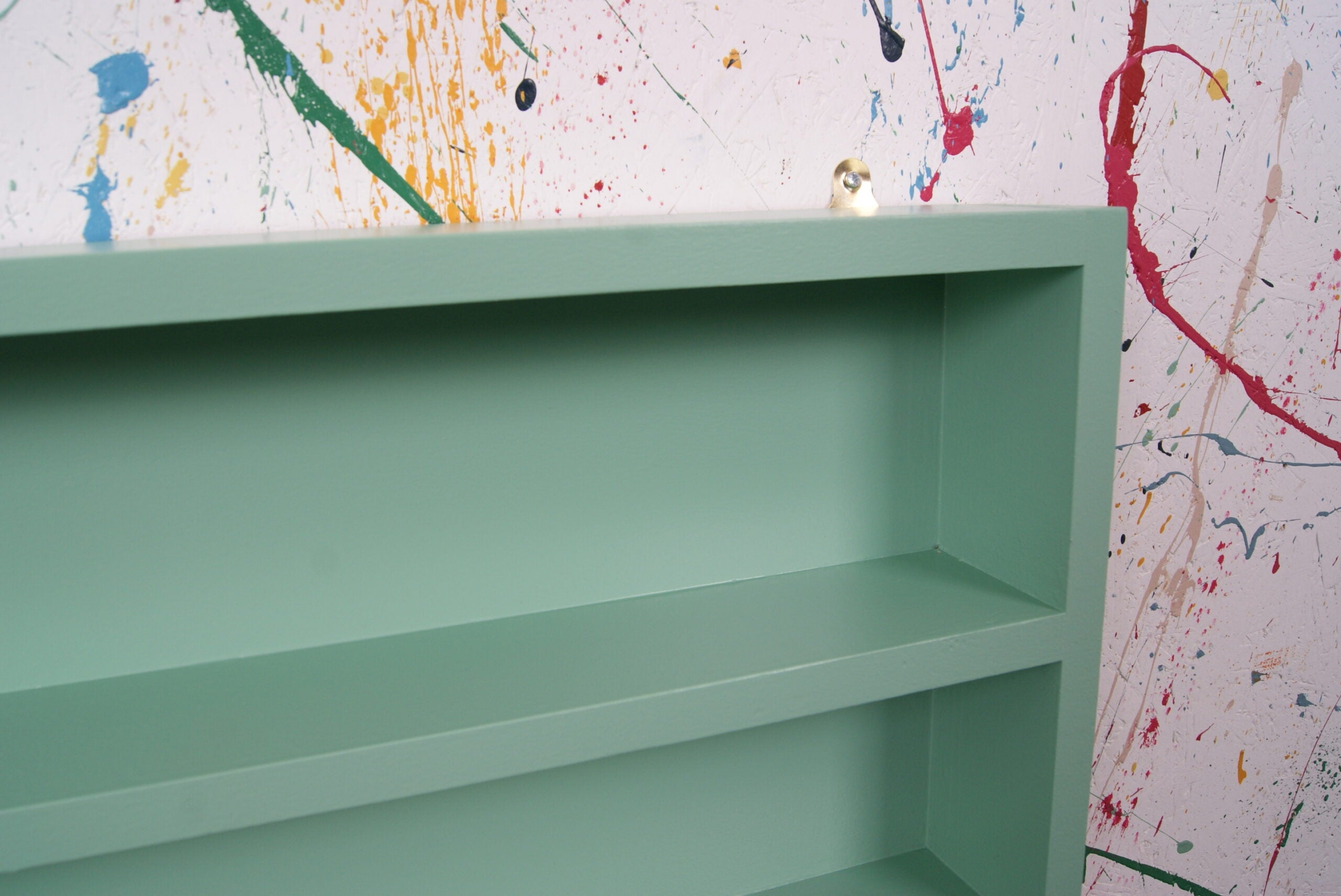customised-display-shelves-10