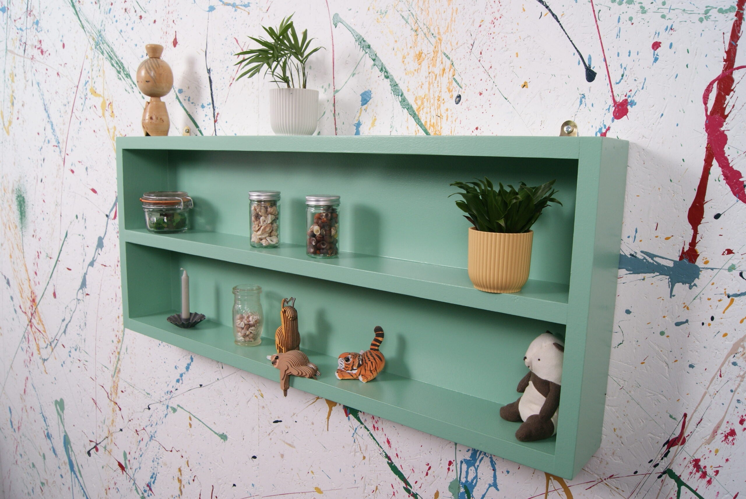 customised-display-shleves-11