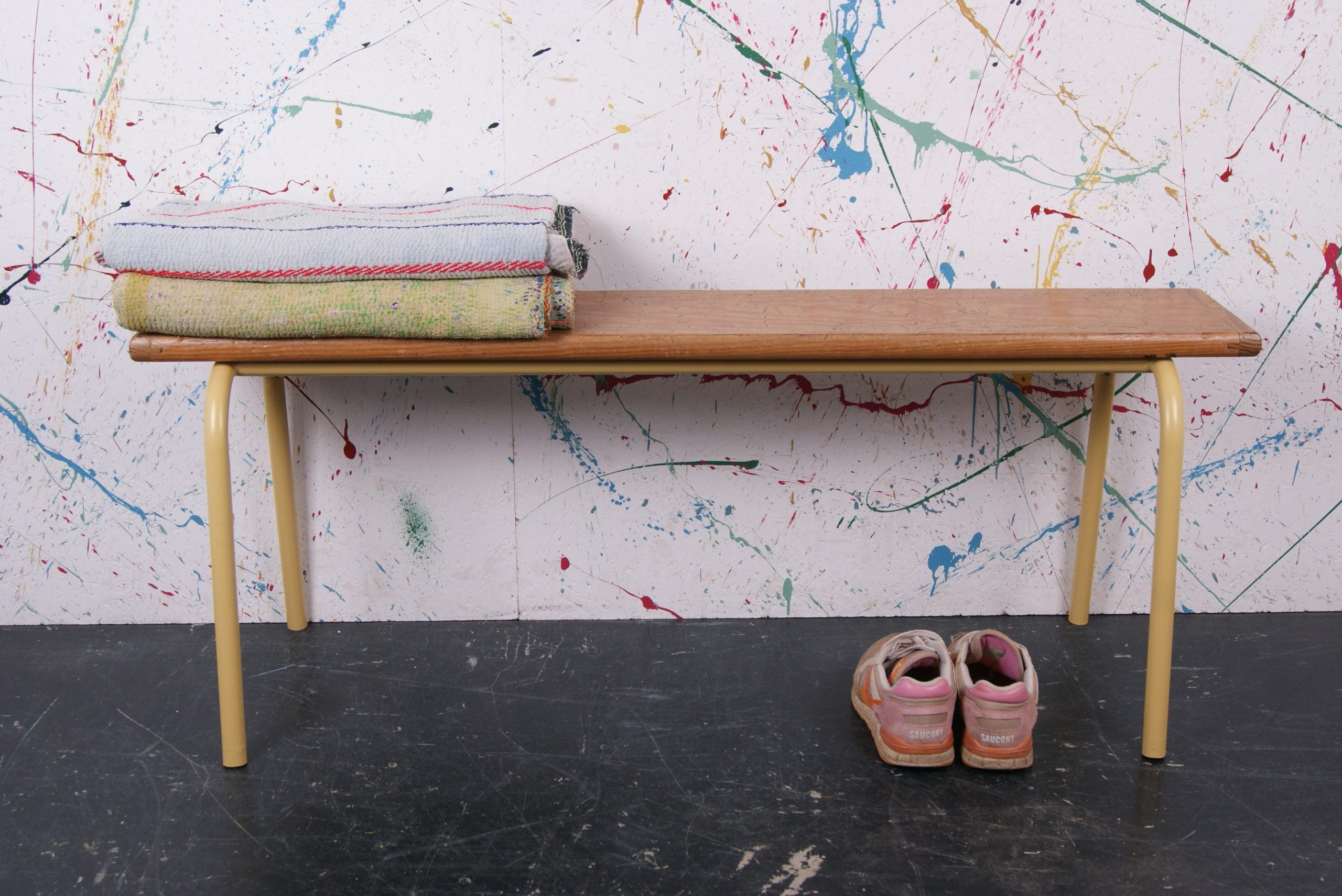 customised-metal-legged-bench-4
