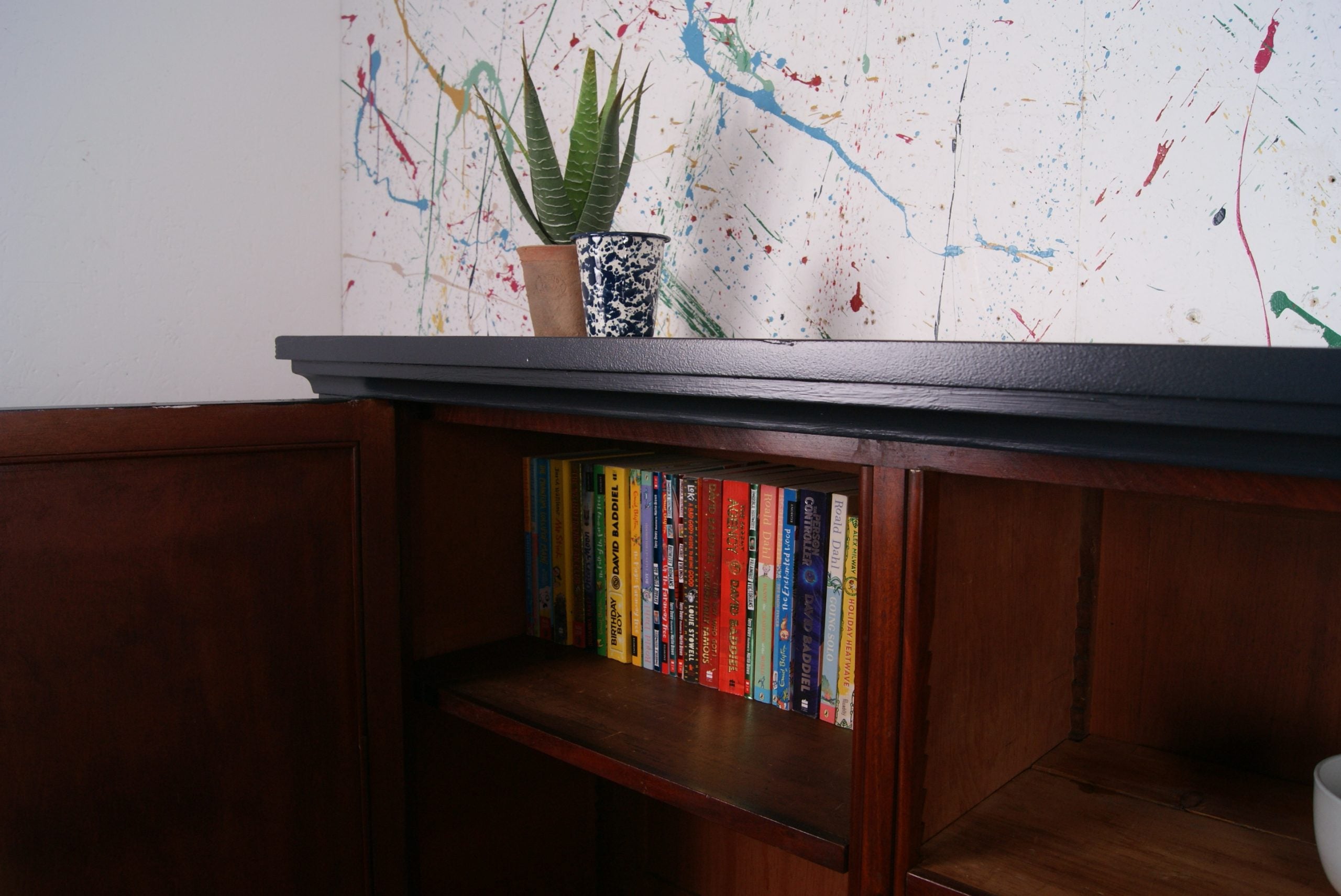 dark-blue-wooden-cupboard-4