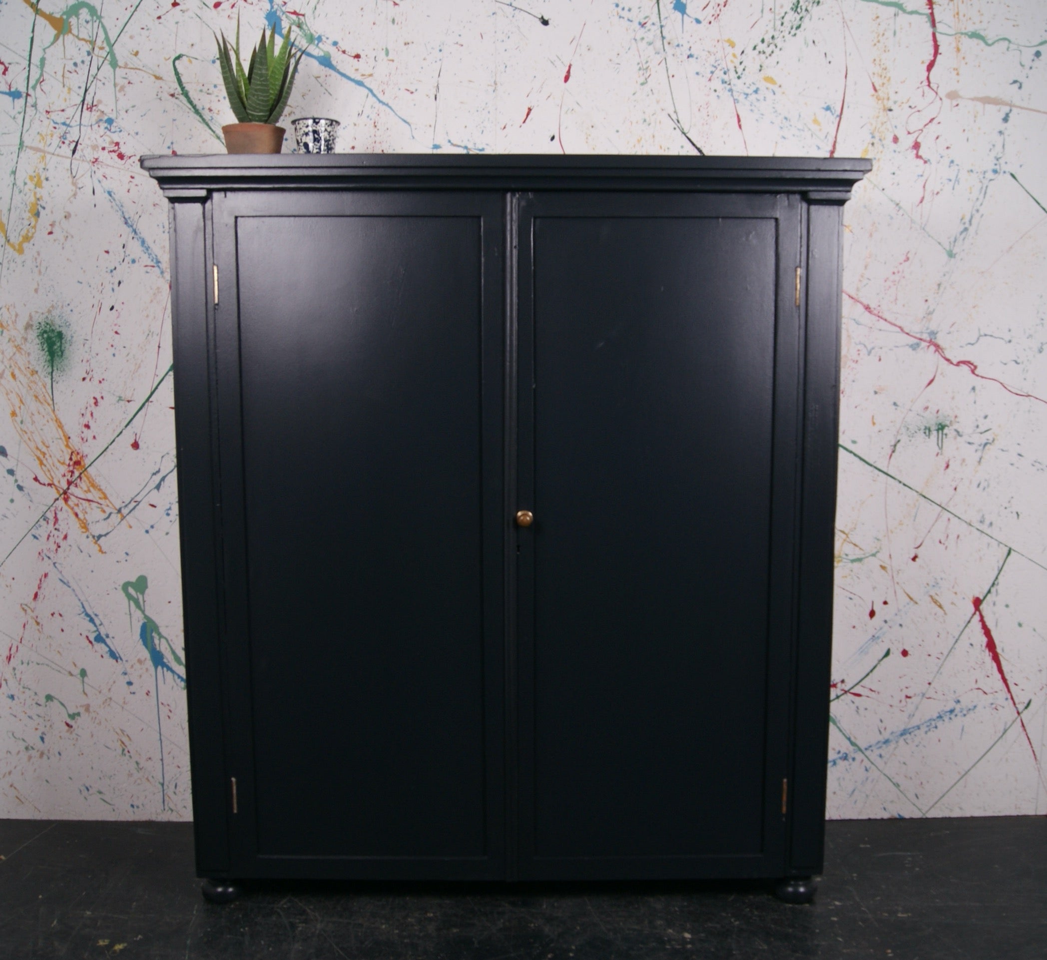 dark-blue-wooden-cupboard-6